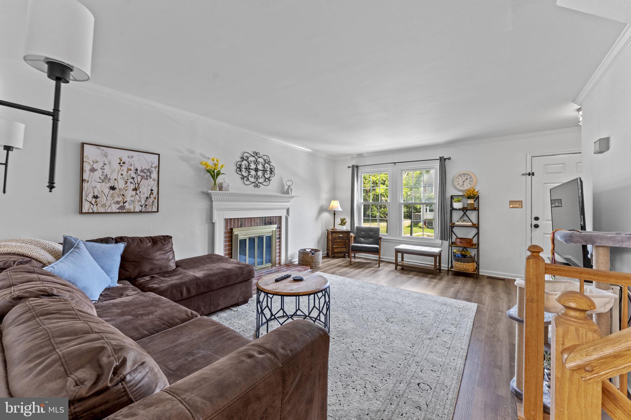 6082 CLAY SPUR COURT