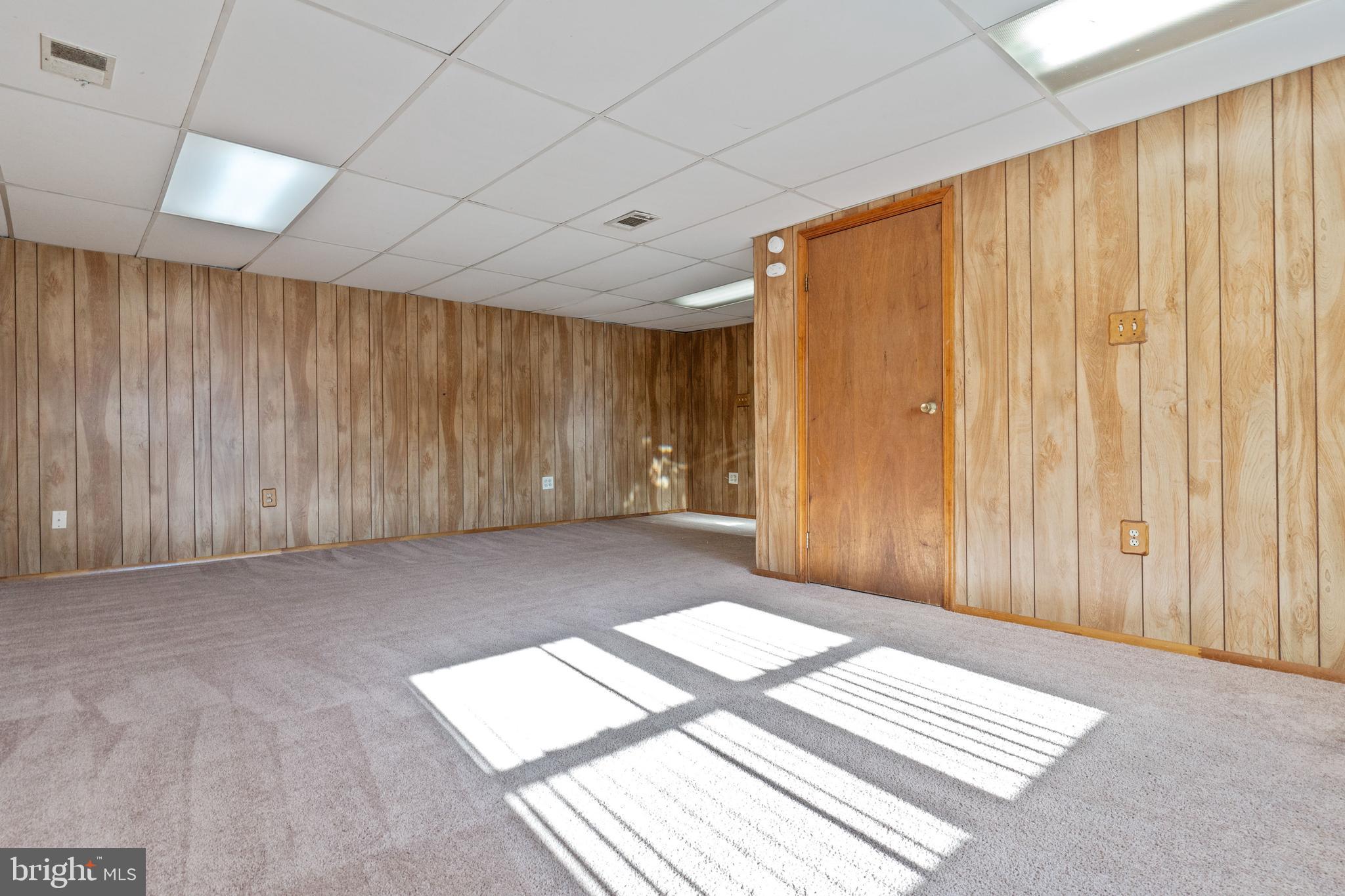 WILBURN ESTATES - Residential Lease