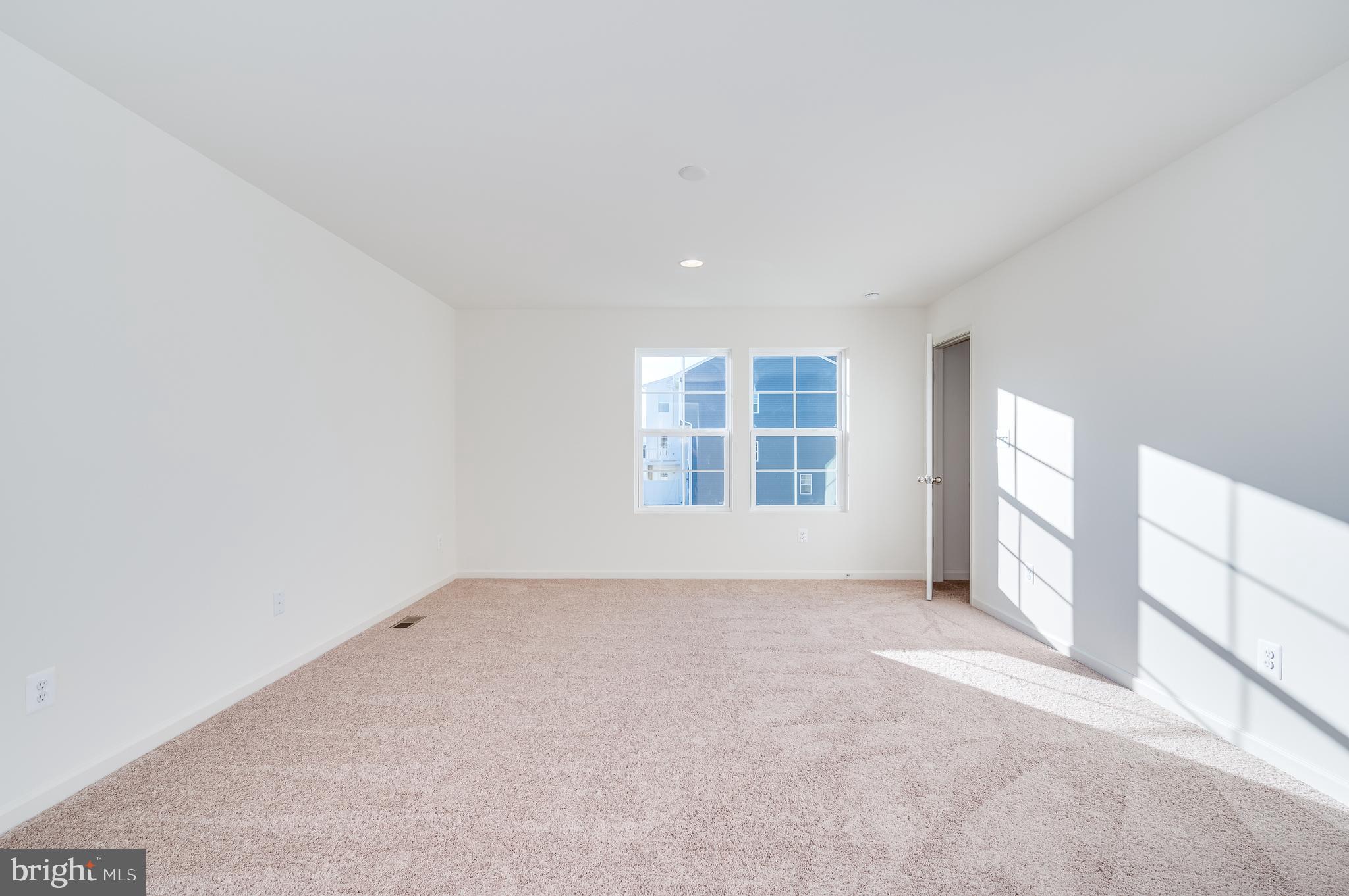 OVERLOOK AT RIVERSIDE - Residential Lease