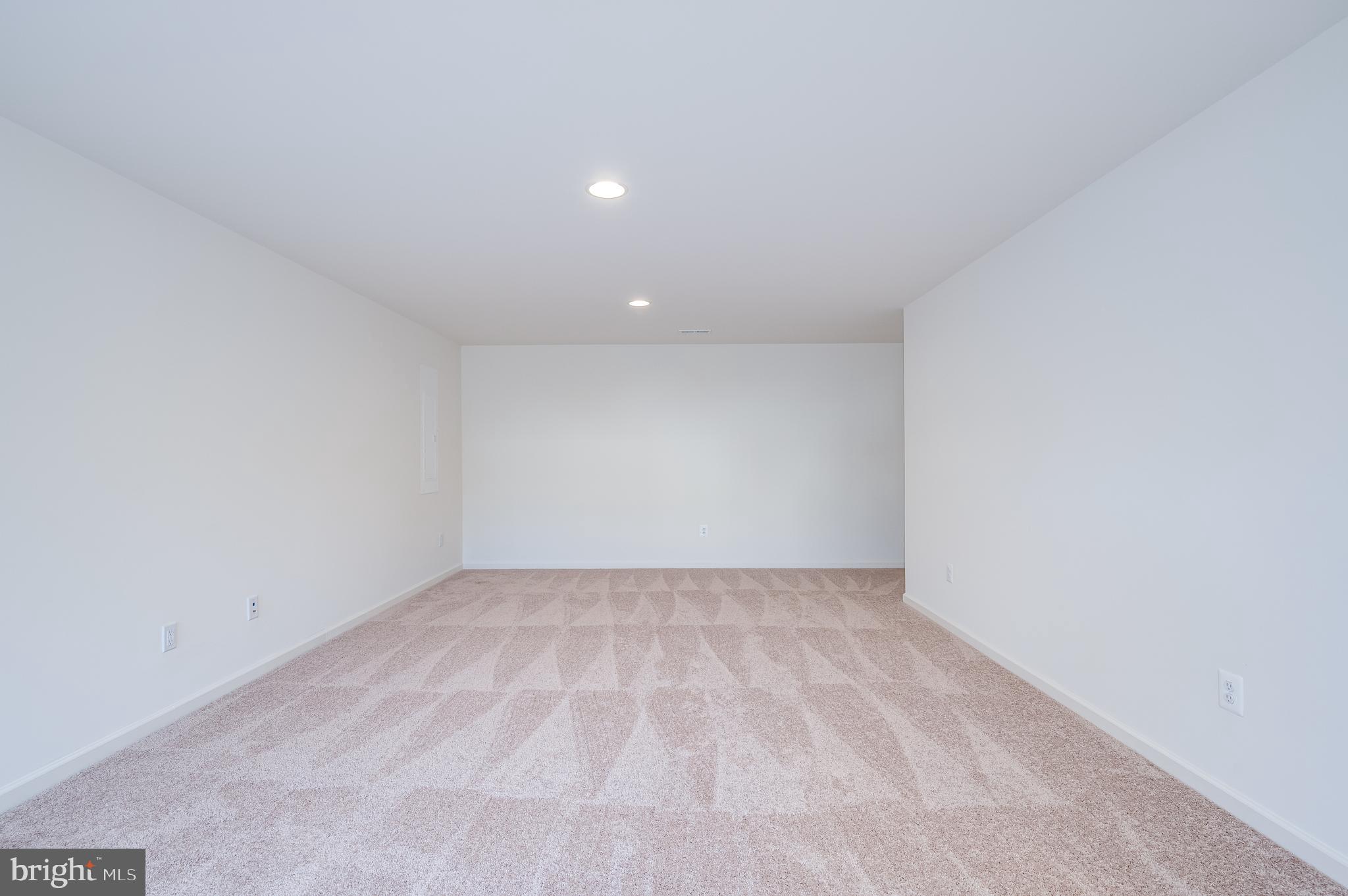 OVERLOOK AT RIVERSIDE - Residential Lease