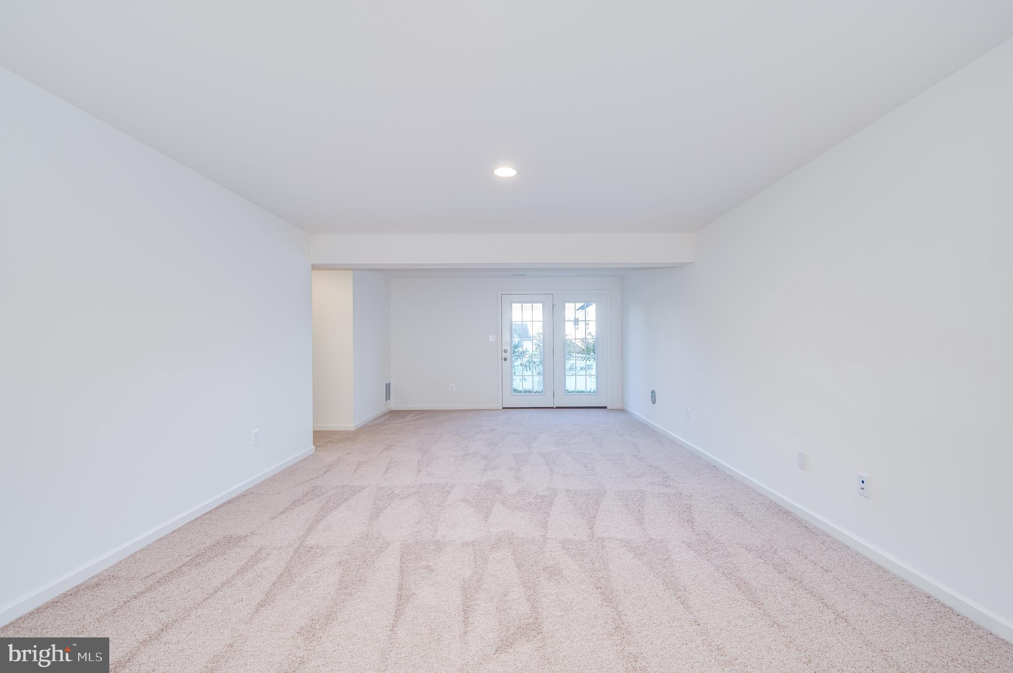 OVERLOOK AT RIVERSIDE - Residential Lease