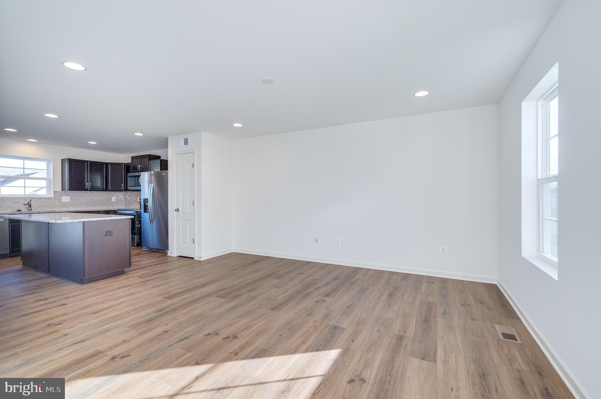 OVERLOOK AT RIVERSIDE - Residential Lease