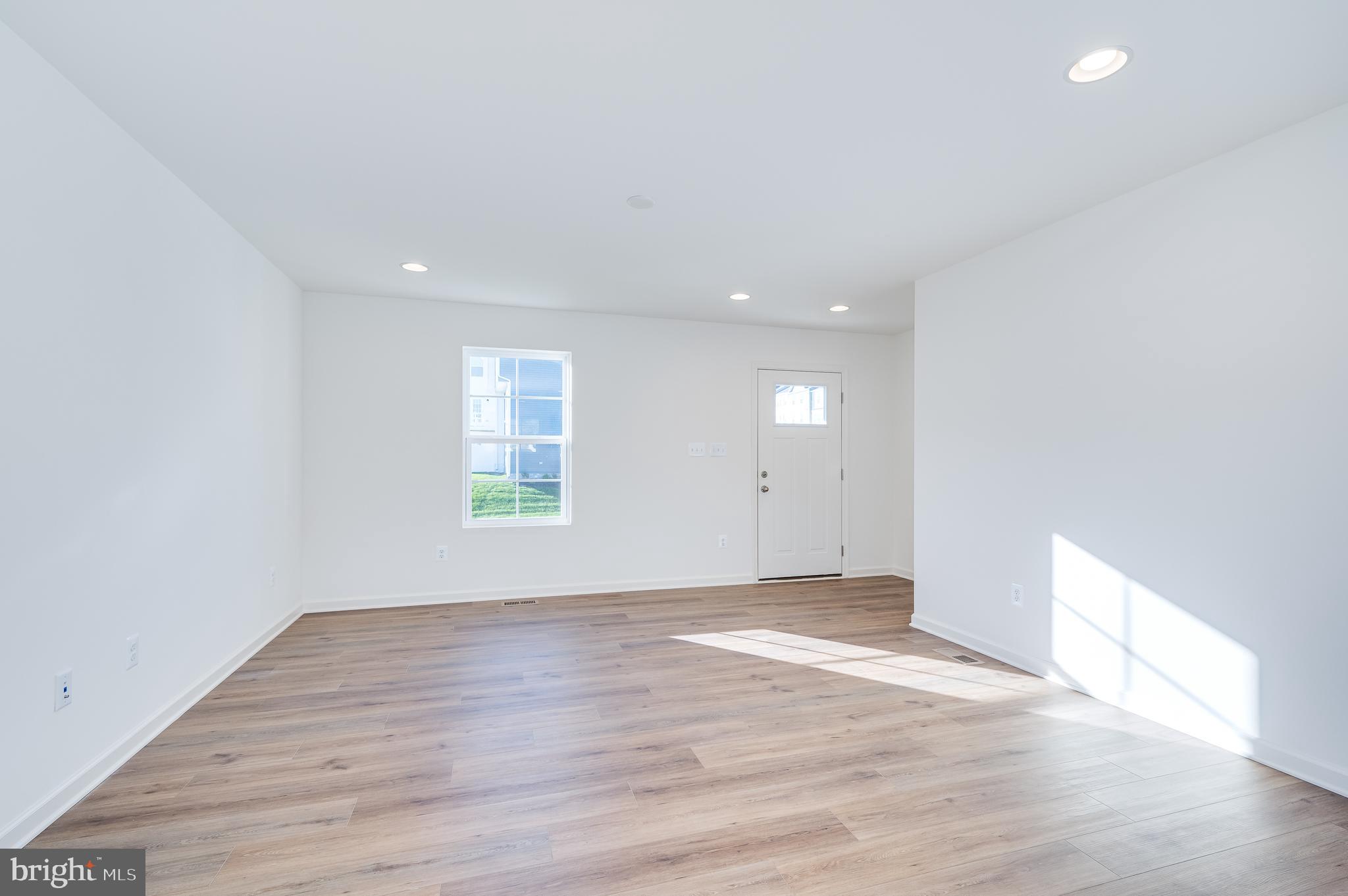 OVERLOOK AT RIVERSIDE - Residential Lease