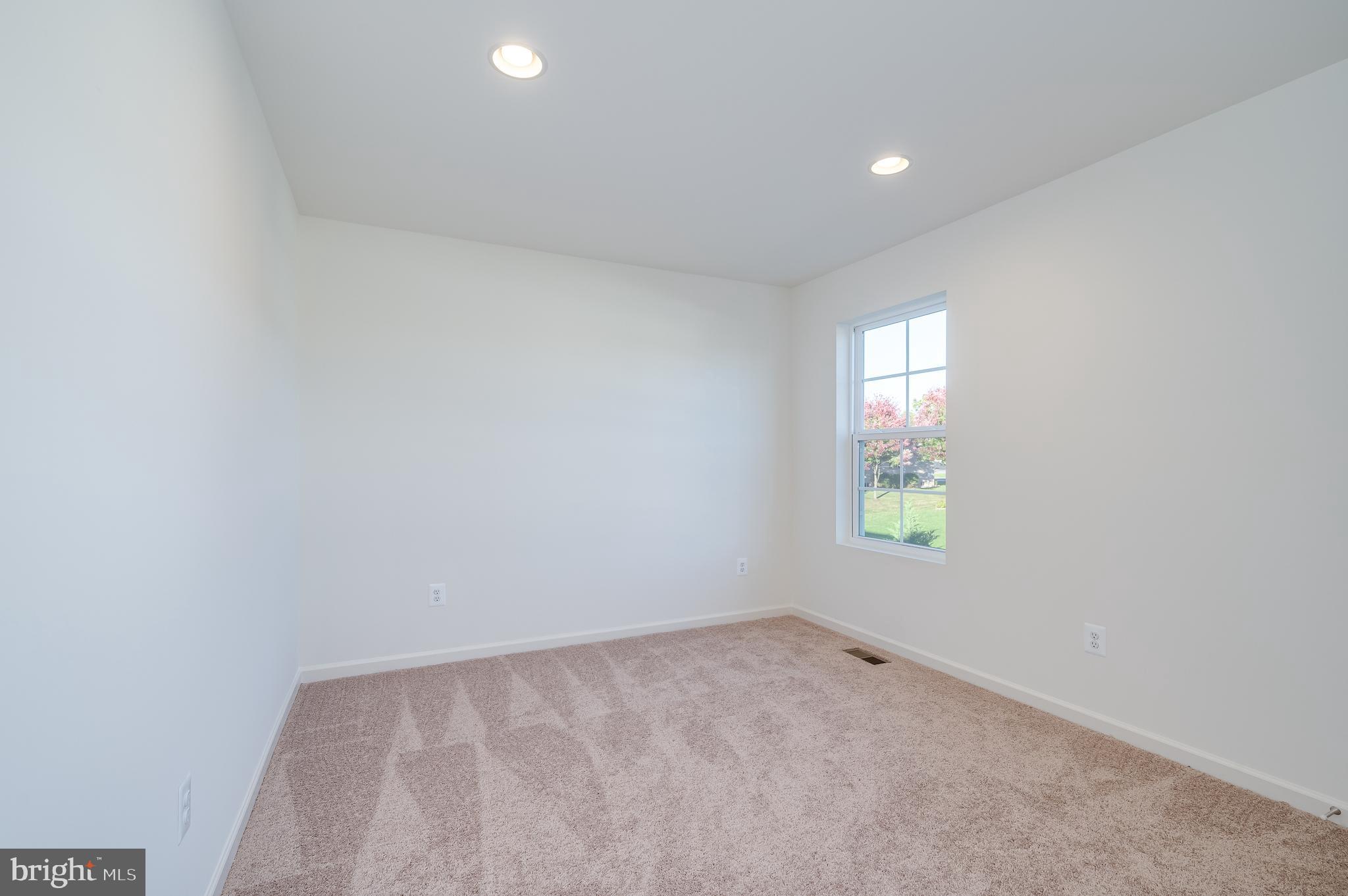 OVERLOOK AT RIVERSIDE - Residential Lease