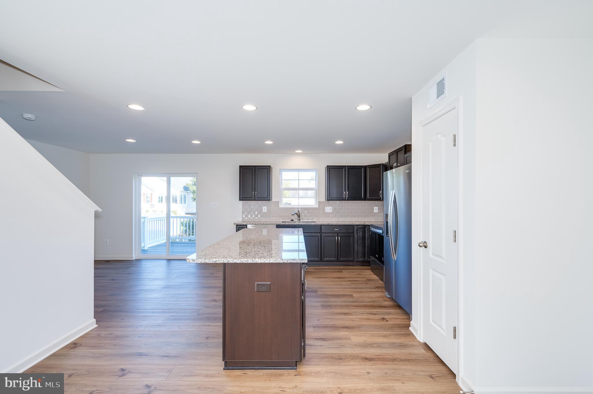 OVERLOOK AT RIVERSIDE - Residential Lease