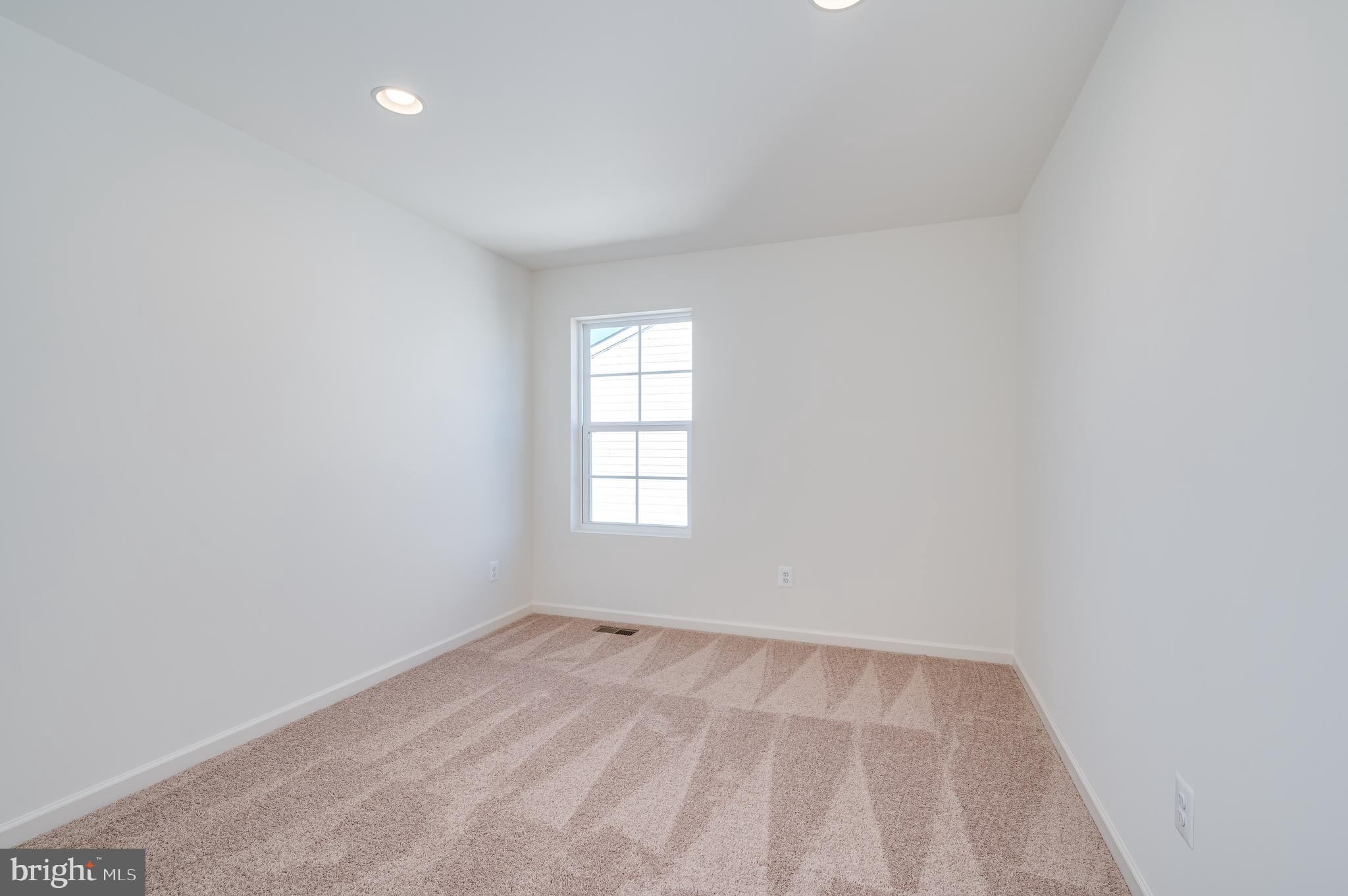 OVERLOOK AT RIVERSIDE - Residential Lease