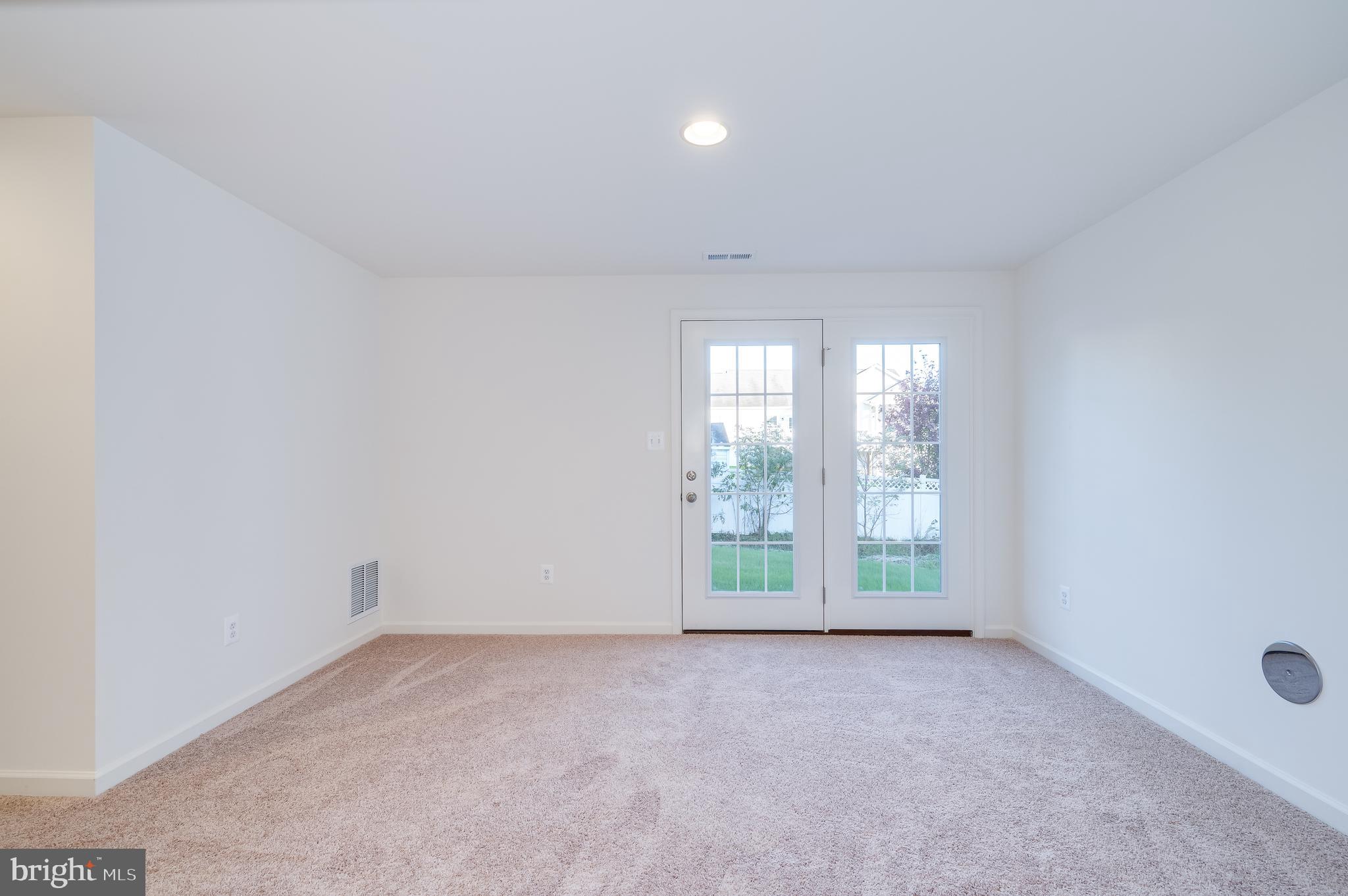 OVERLOOK AT RIVERSIDE - Residential Lease