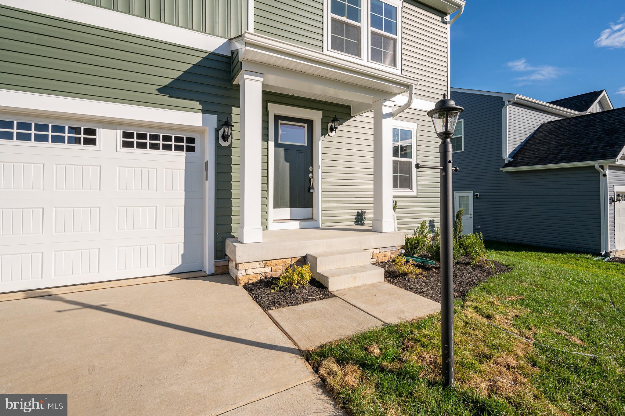 OVERLOOK AT RIVERSIDE - Residential Lease