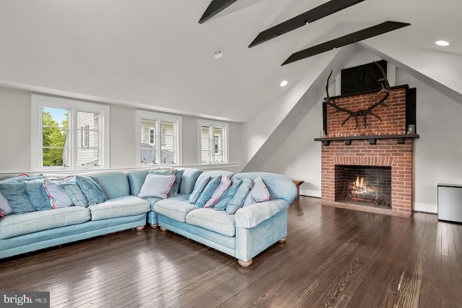 EDGEMOOR - Residential