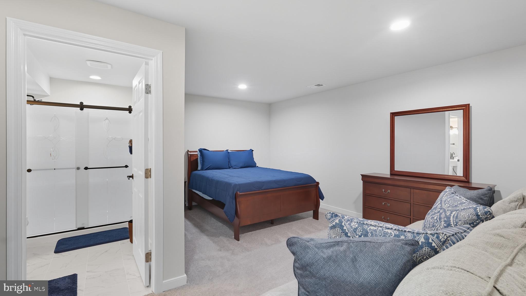 FAWN LAKE - Residential