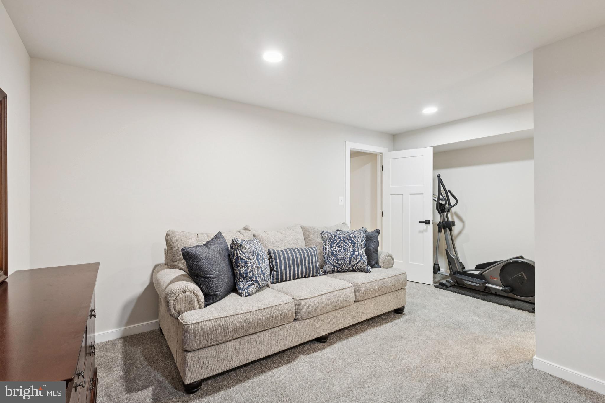 FAWN LAKE - Residential