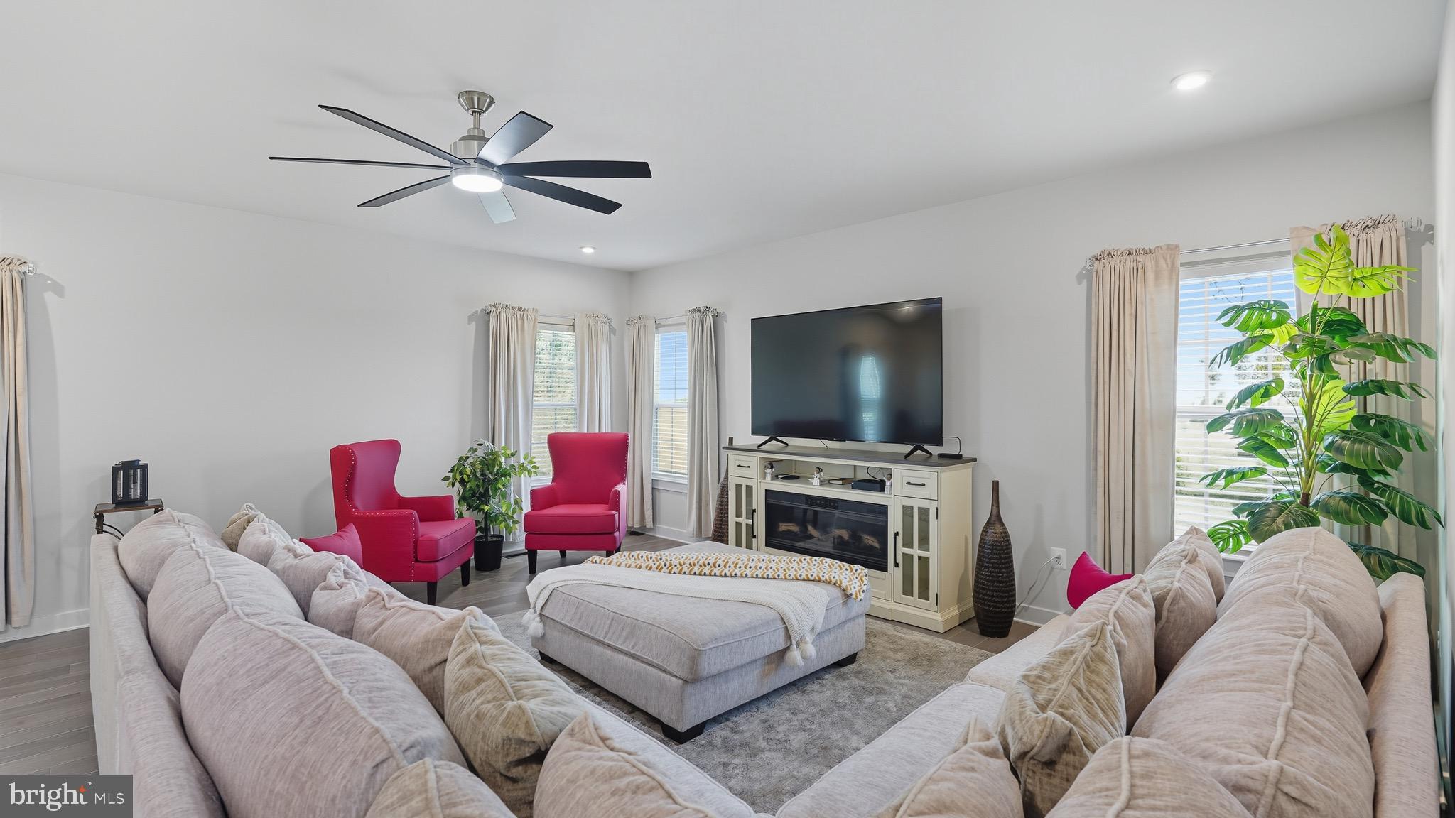 FAWN LAKE - Residential