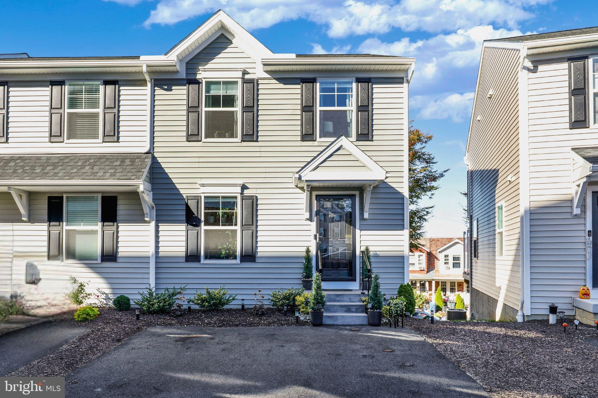 10 KUECHLER COURT