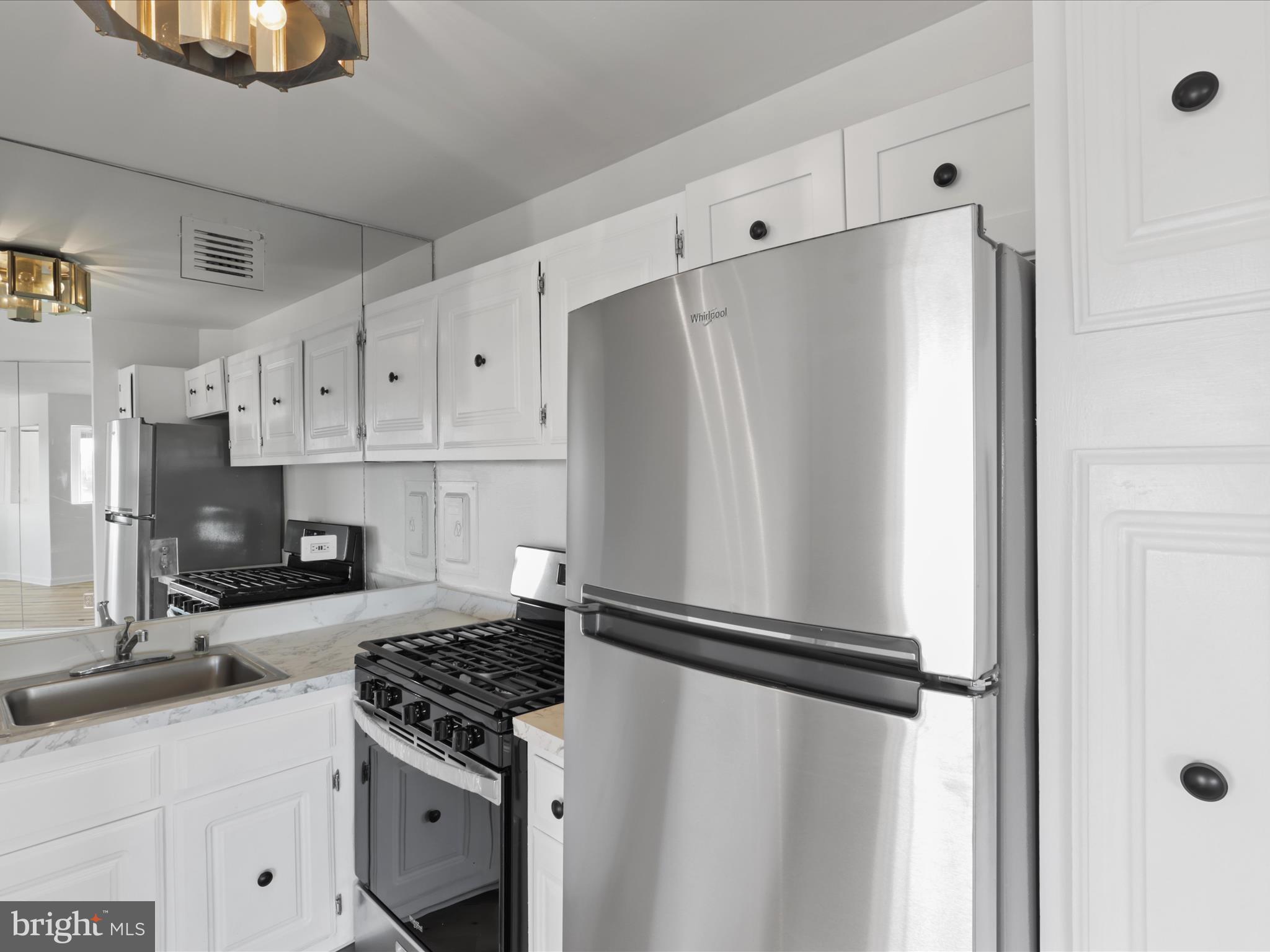 PAVILION ON THE PARK - Residential