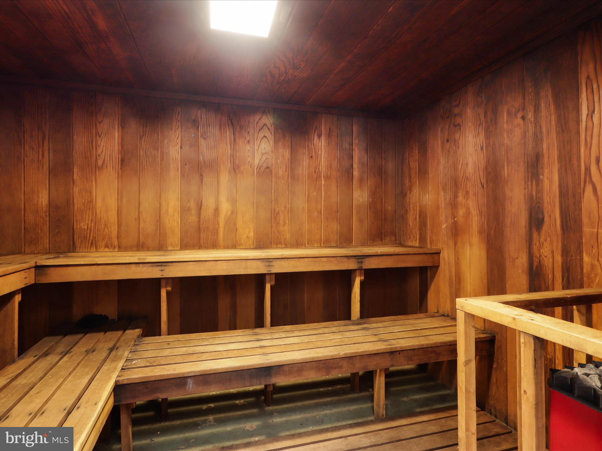 PAVILION ON THE PARK - Residential