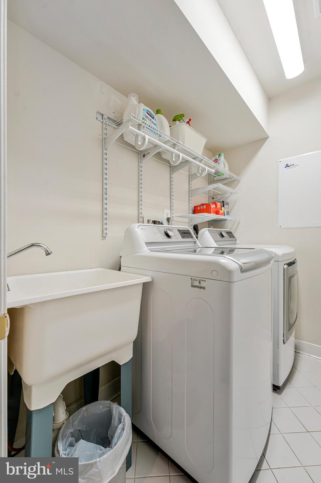 MCLEAN PLACE TOWNHOME - Residential Lease