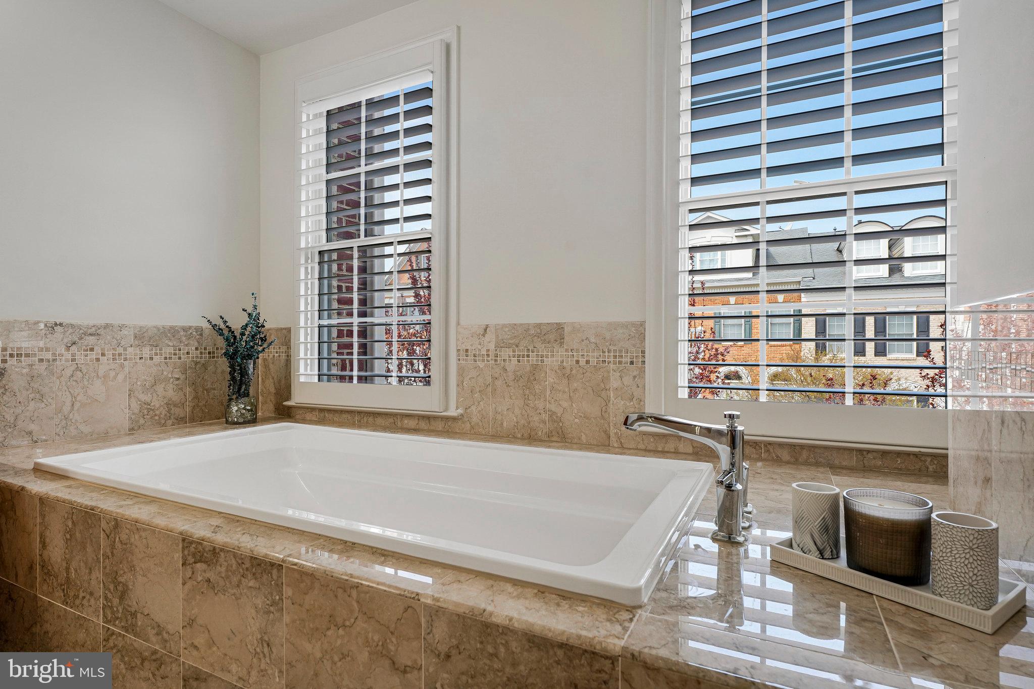 MCLEAN PLACE TOWNHOME - Residential Lease