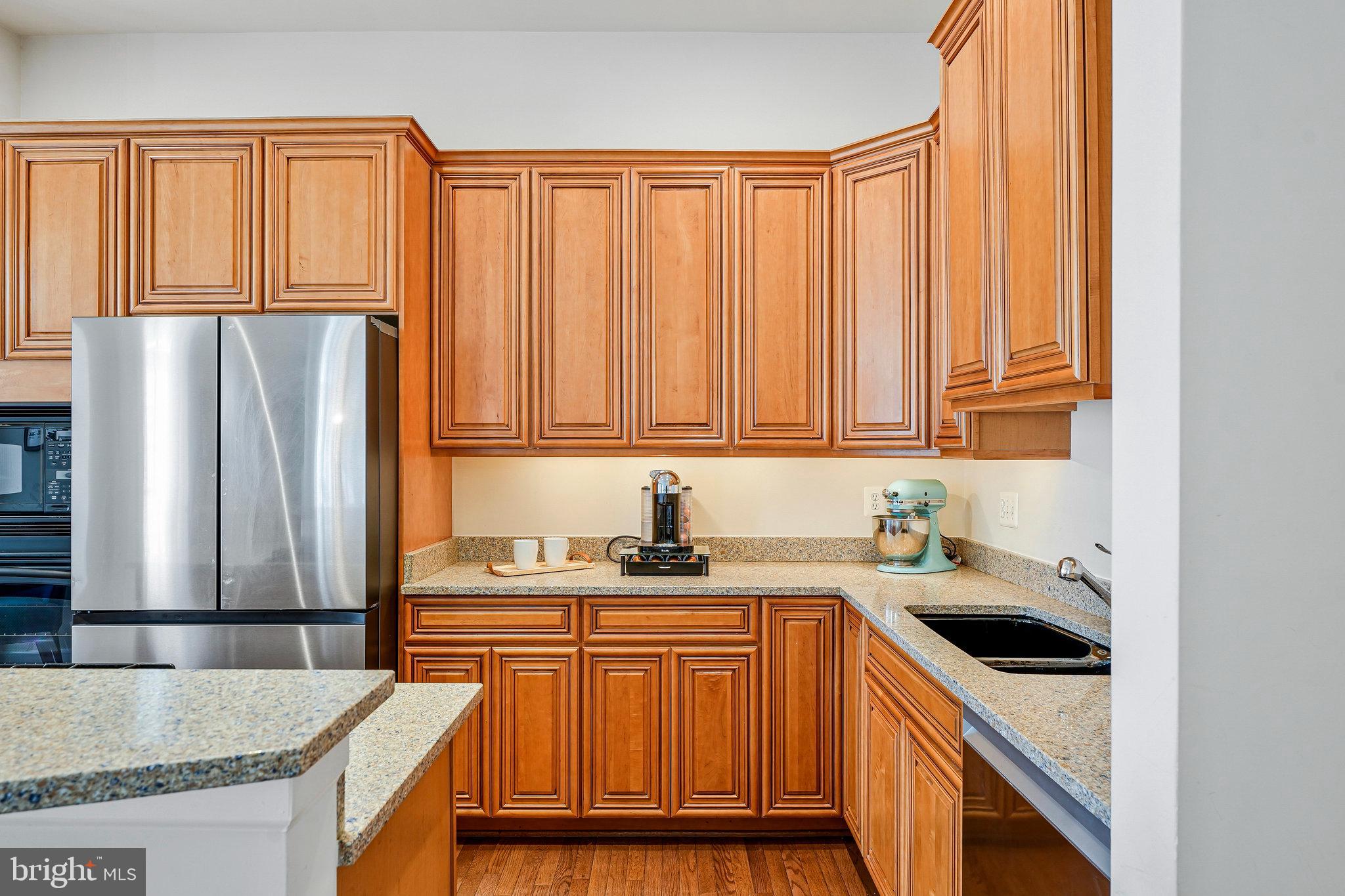 MCLEAN PLACE TOWNHOME - Residential Lease