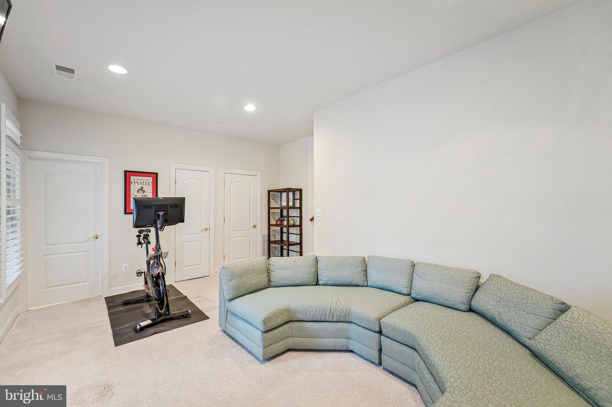 MCLEAN PLACE TOWNHOME - Residential Lease