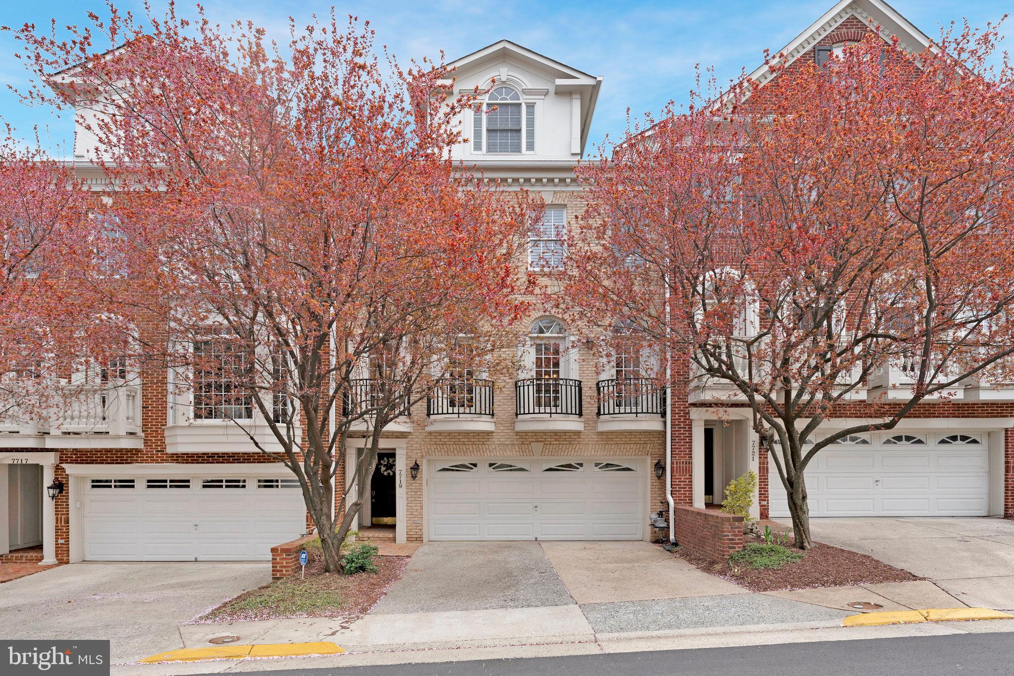 MCLEAN PLACE TOWNHOME - Residential Lease