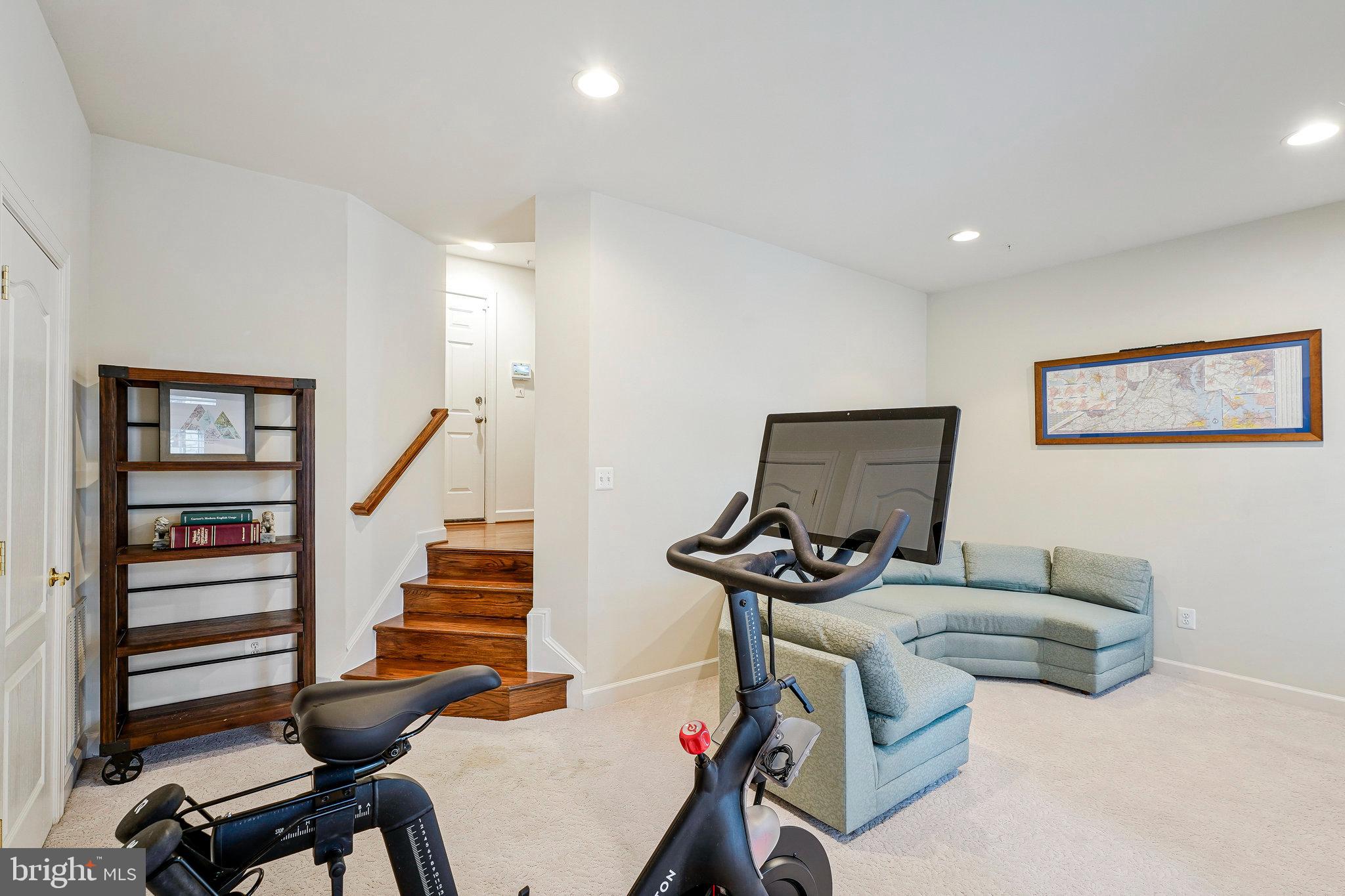 MCLEAN PLACE TOWNHOME - Residential Lease