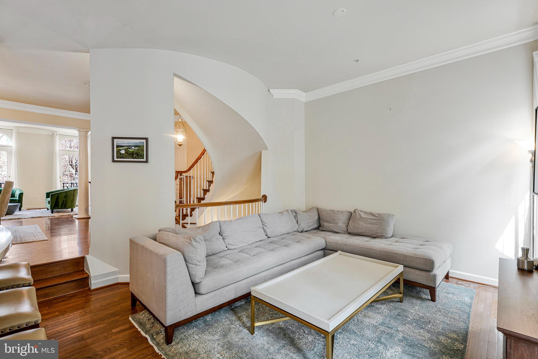 MCLEAN PLACE TOWNHOME - Residential Lease