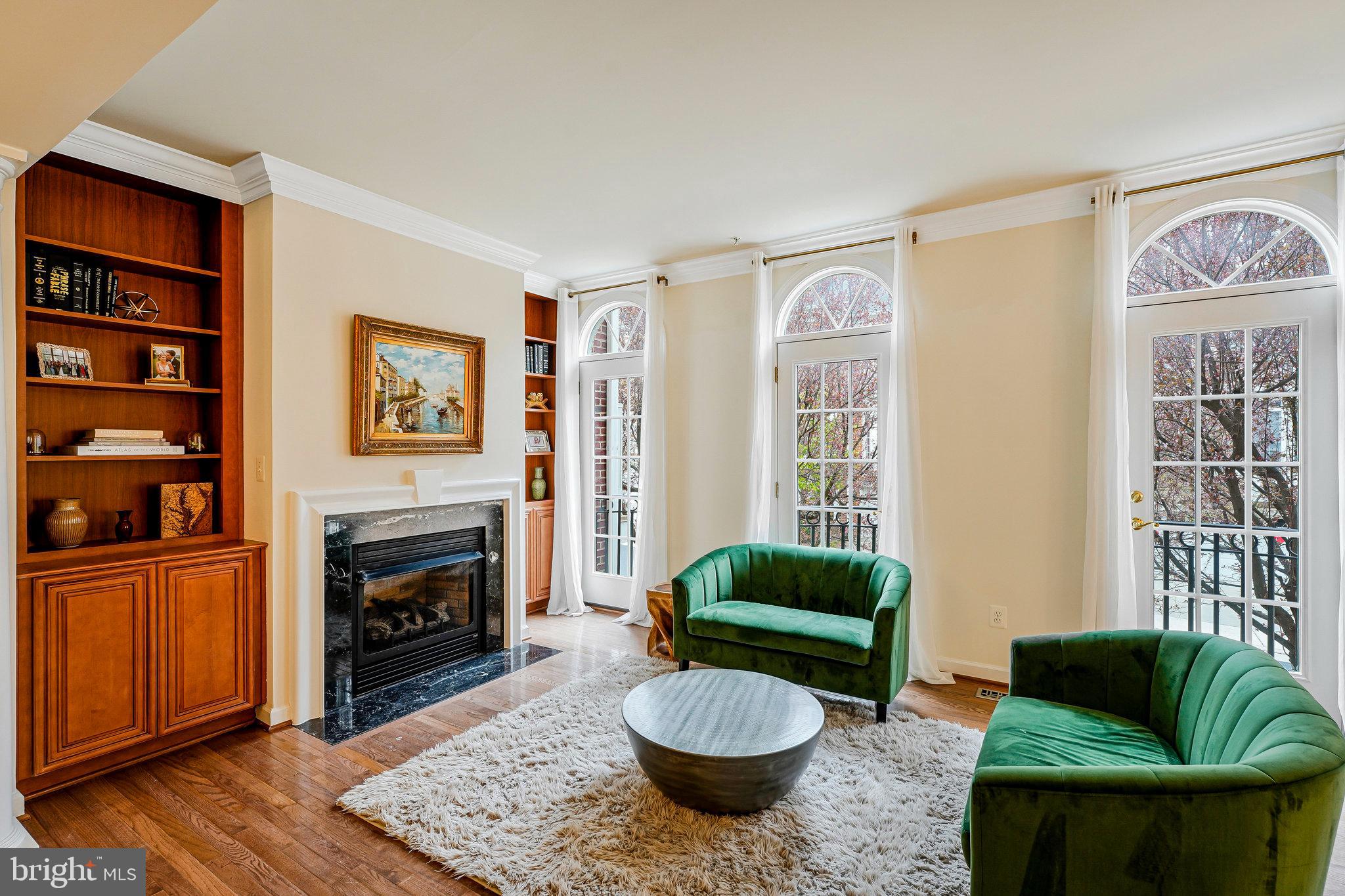 MCLEAN PLACE TOWNHOME - Residential Lease