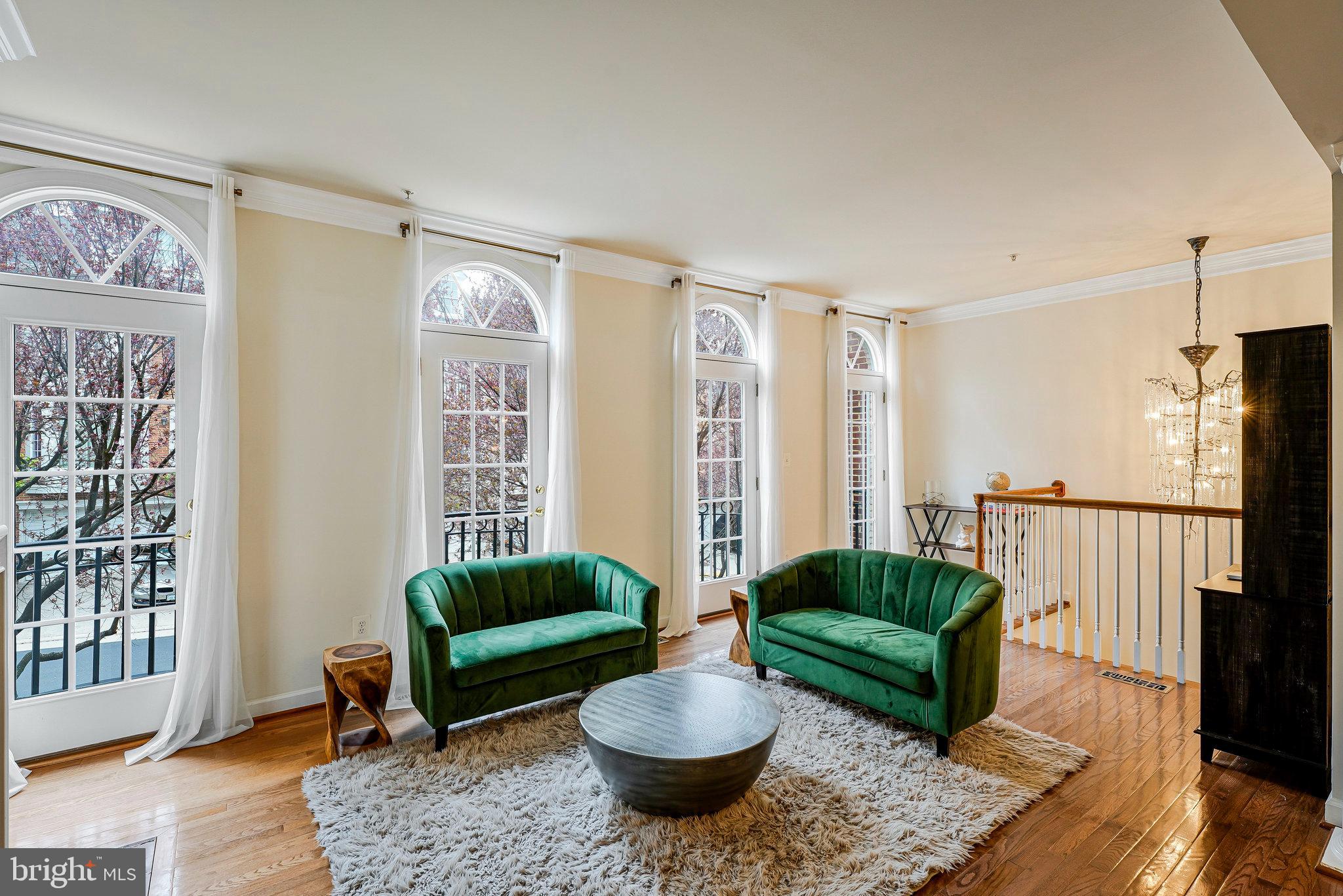 MCLEAN PLACE TOWNHOME - Residential Lease