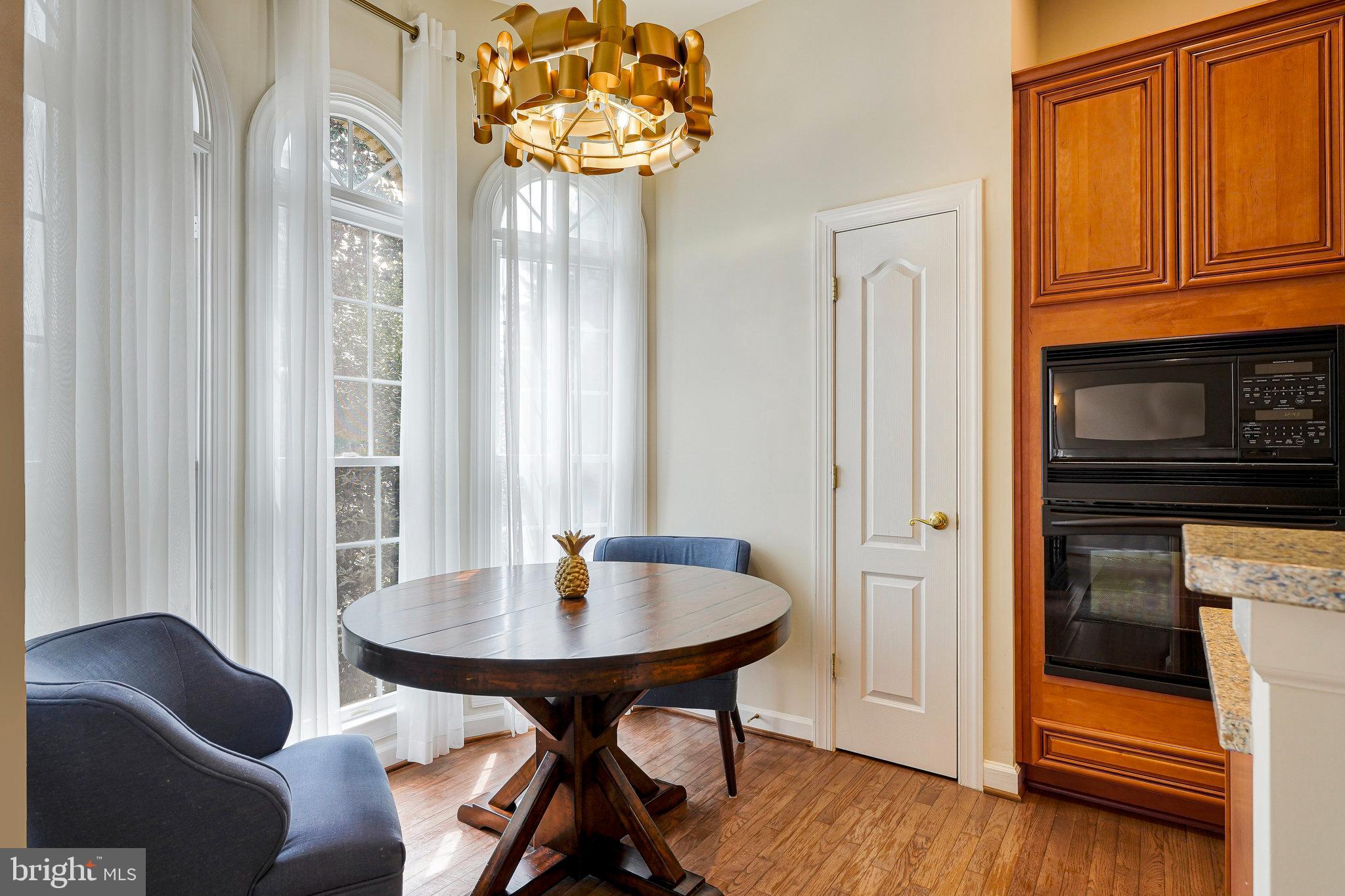 MCLEAN PLACE TOWNHOME - Residential Lease