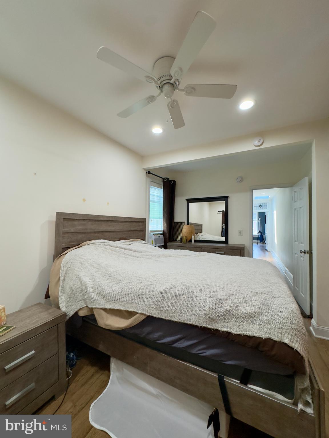 SHARP LEADENHALL - Residential Lease