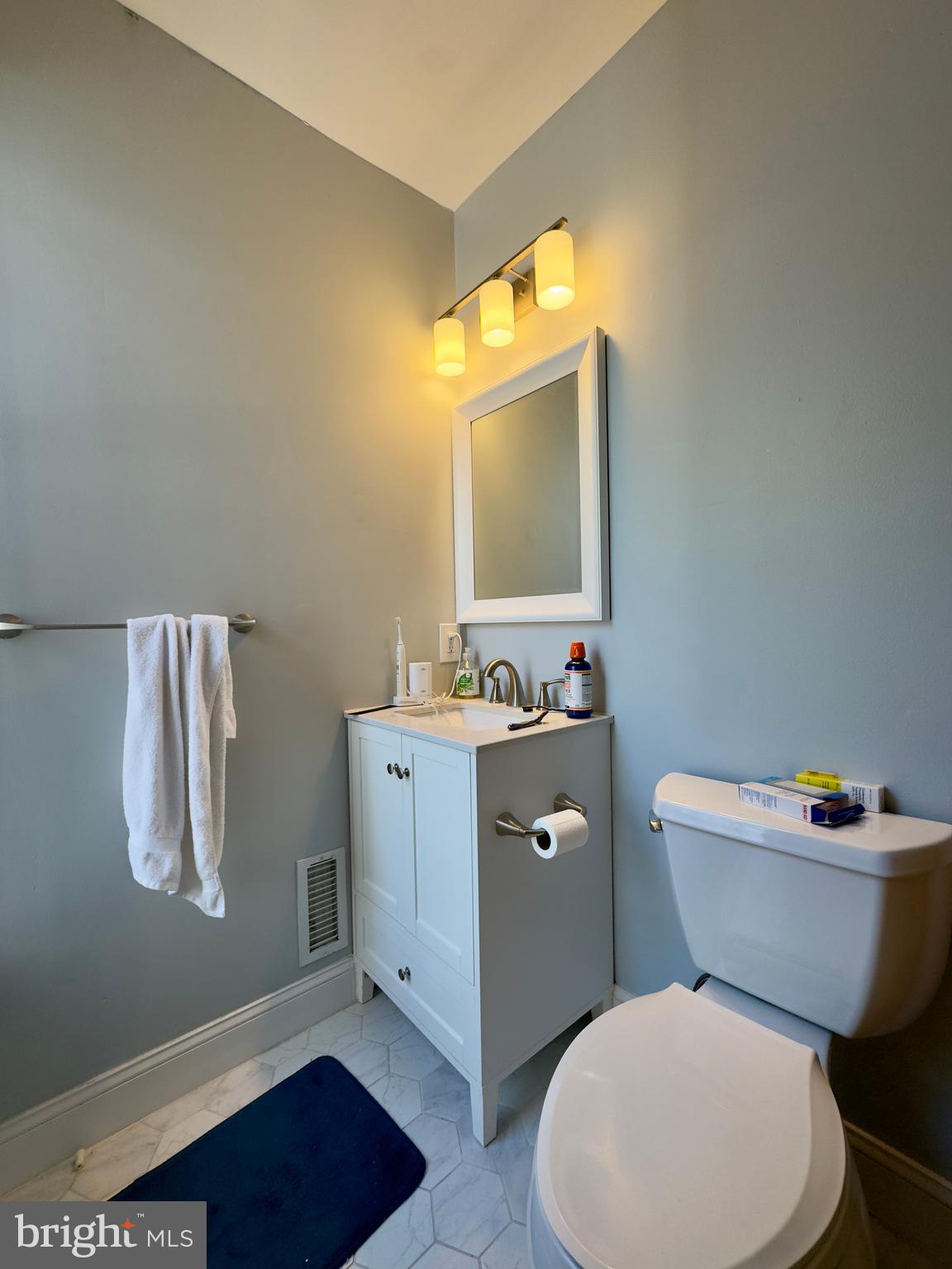 SHARP LEADENHALL - Residential Lease