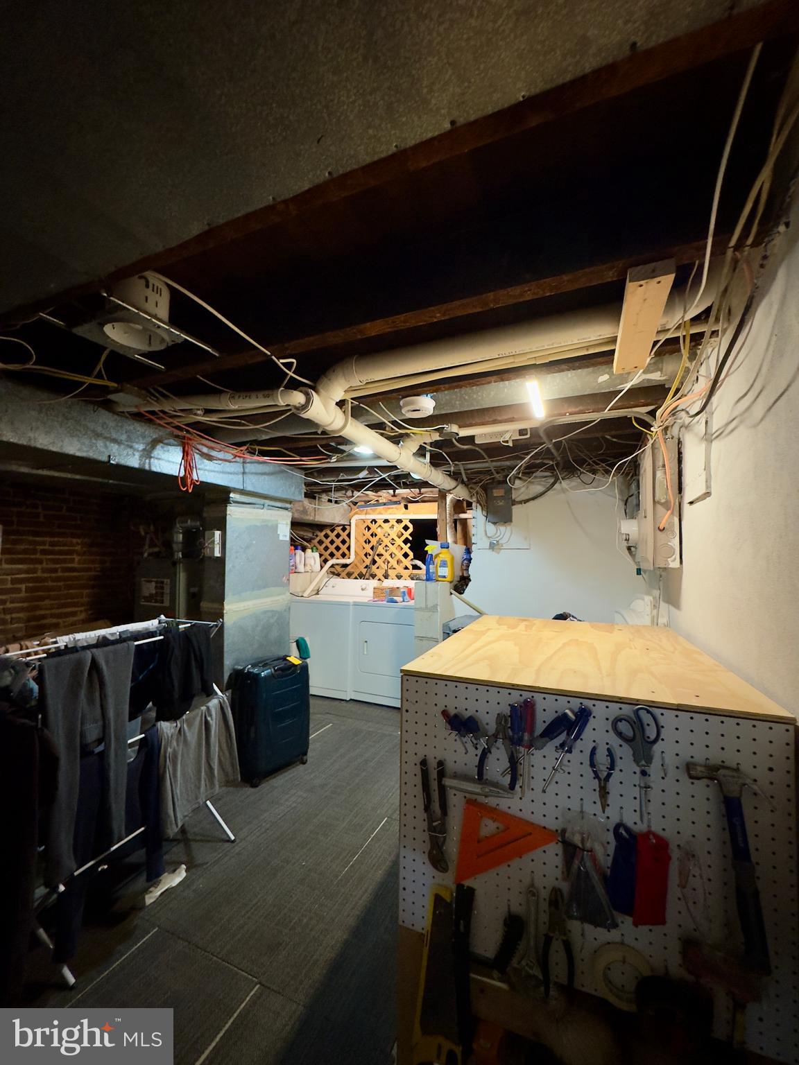 SHARP LEADENHALL - Residential Lease