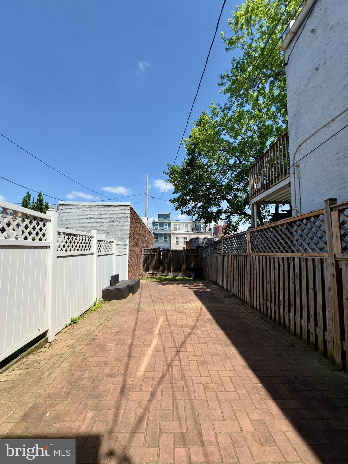 SHARP LEADENHALL - Residential Lease