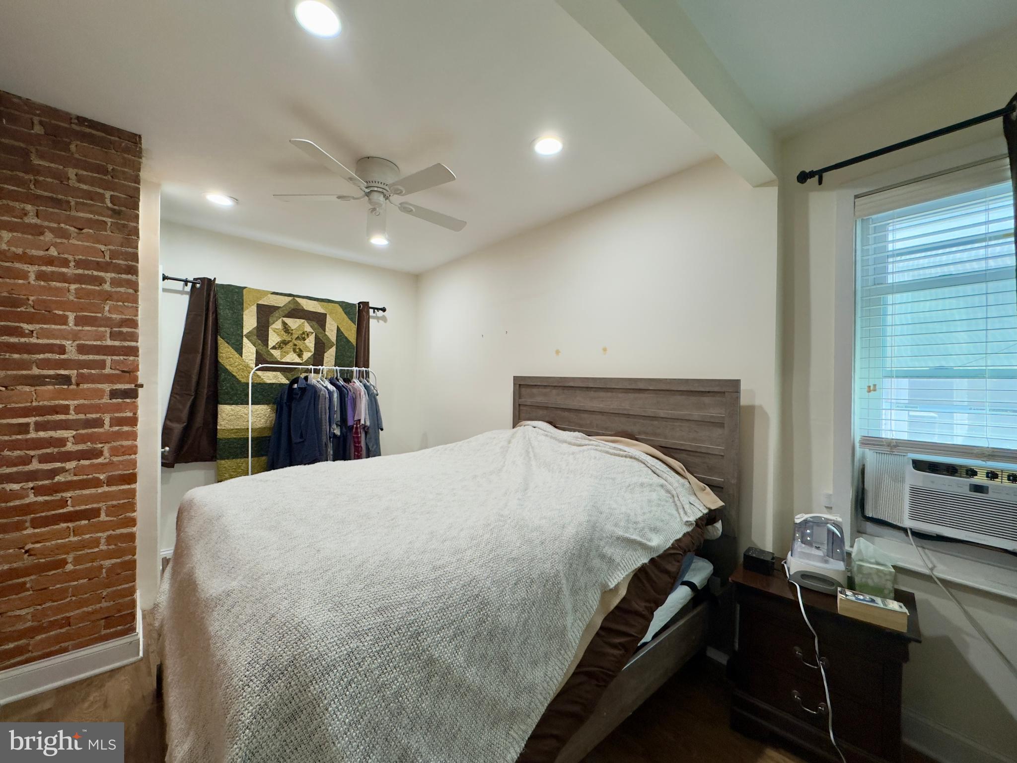 SHARP LEADENHALL - Residential Lease