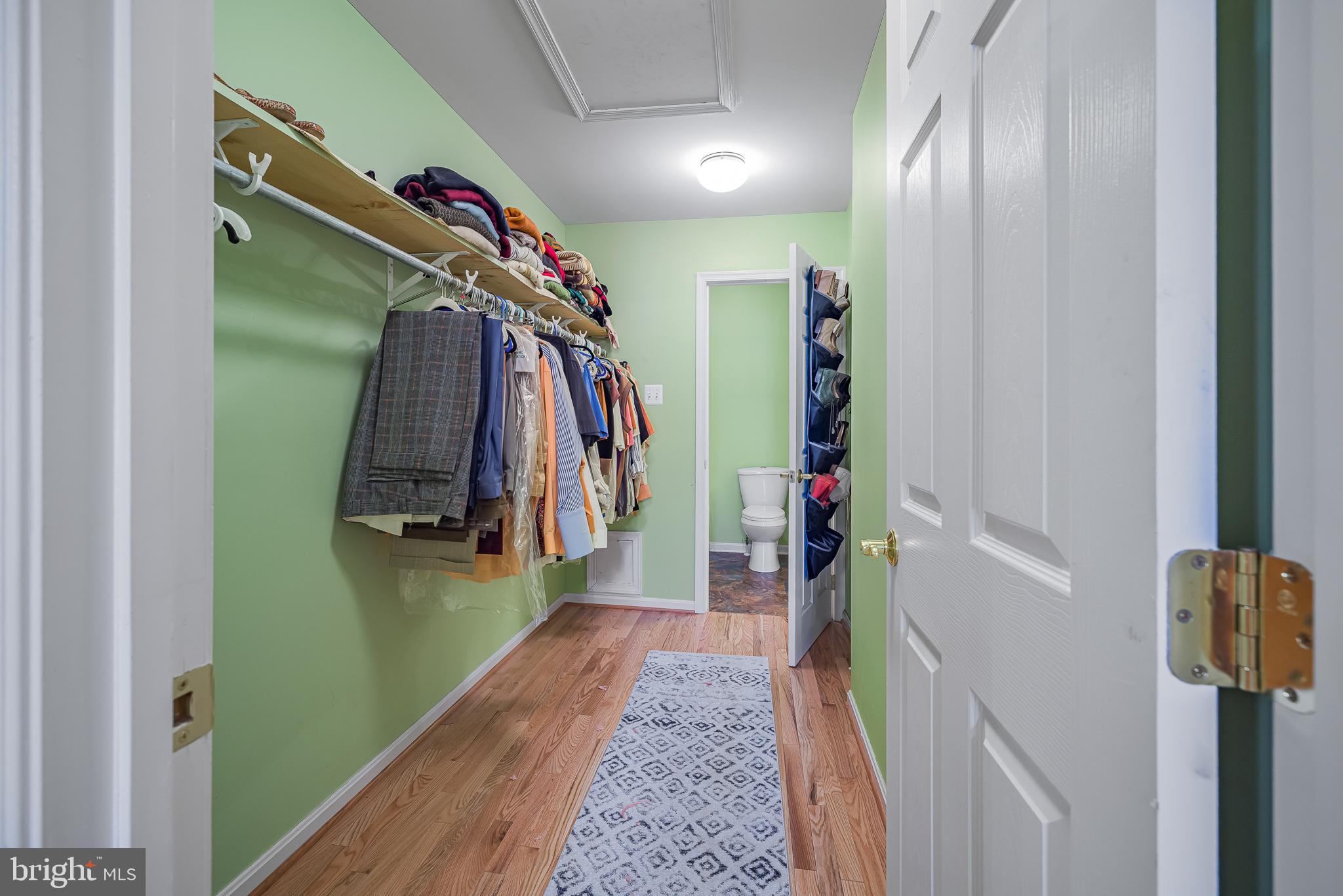 VILLAGE OF FOX MEADOW - Residential