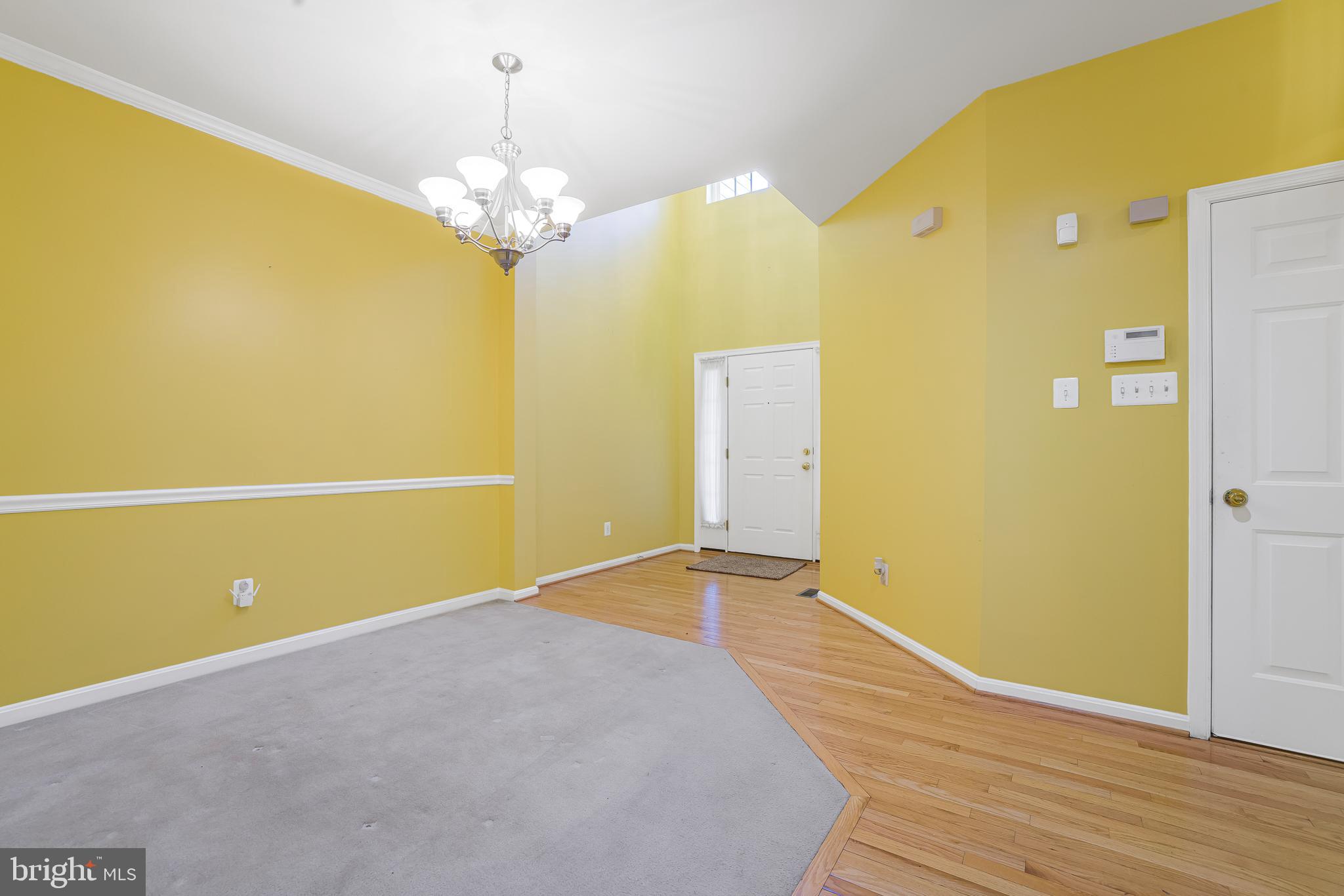 VILLAGE OF FOX MEADOW - Residential