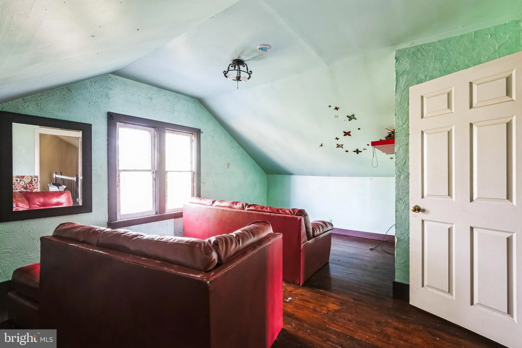 Millville, New Jersey 08332, United States, 4 Bedrooms Bedrooms, ,1 BathroomBathrooms,Residential,Active,87599