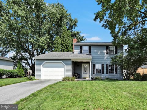 Photo of 6075 Geneva Drive, EAST PETERSBURG, PA 17520 (MLS # PALA2073770)