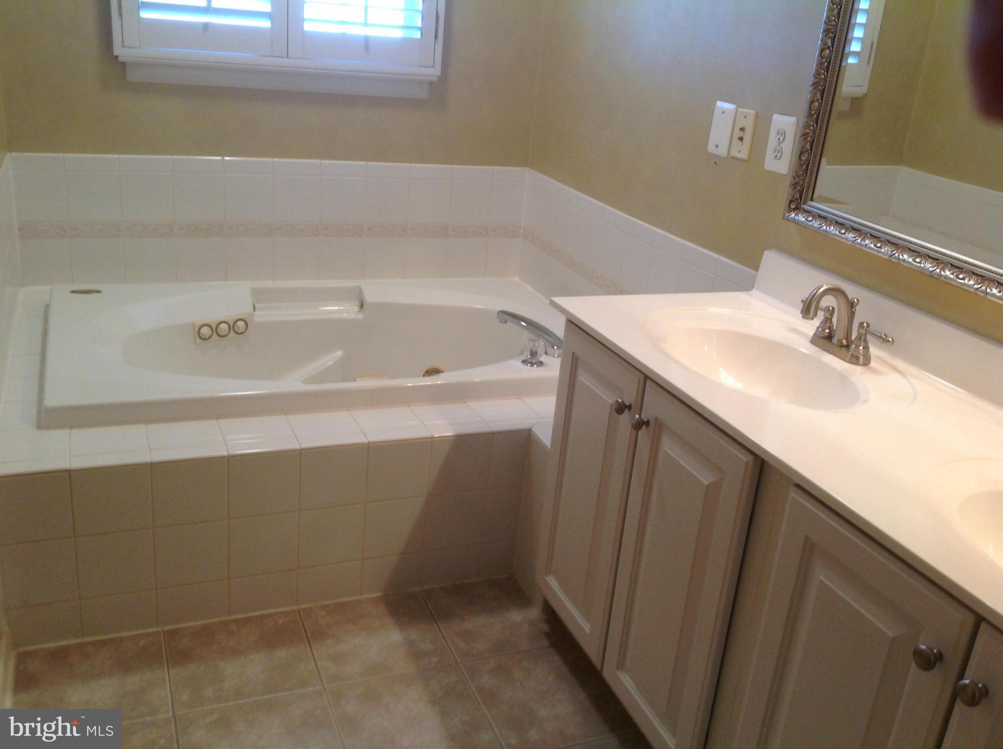 HAWTHORNE - Residential