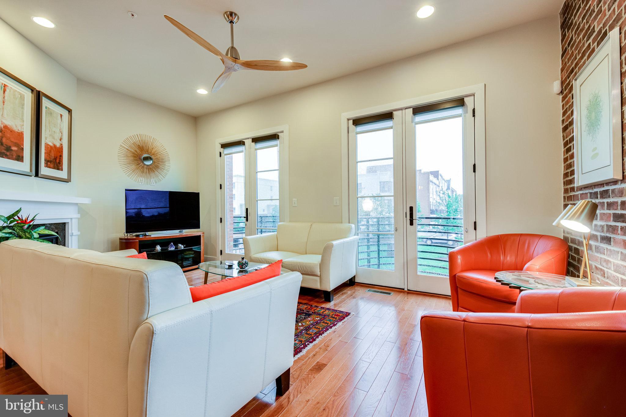 POTOMAC  YARDS - Residential