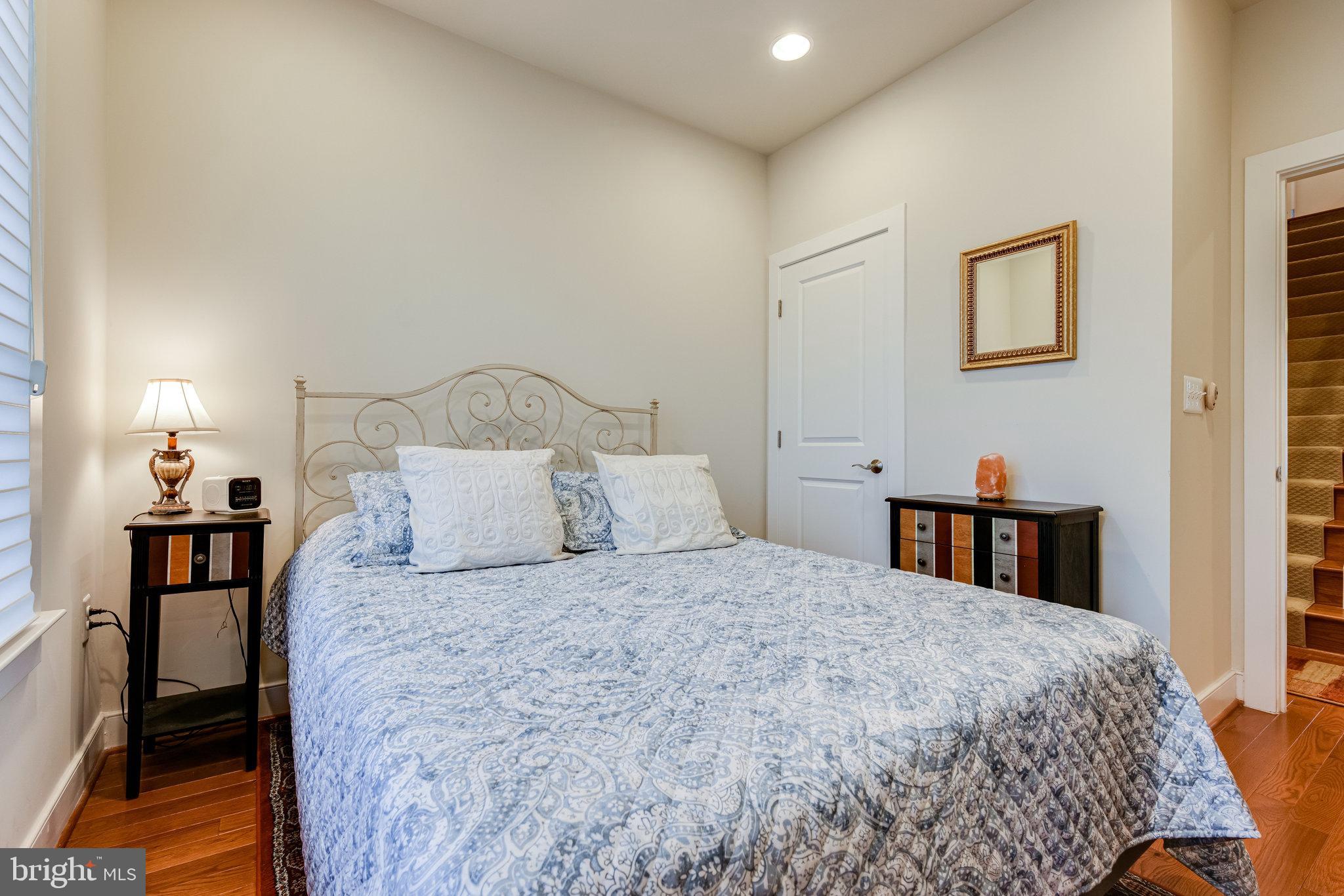 POTOMAC  YARDS - Residential