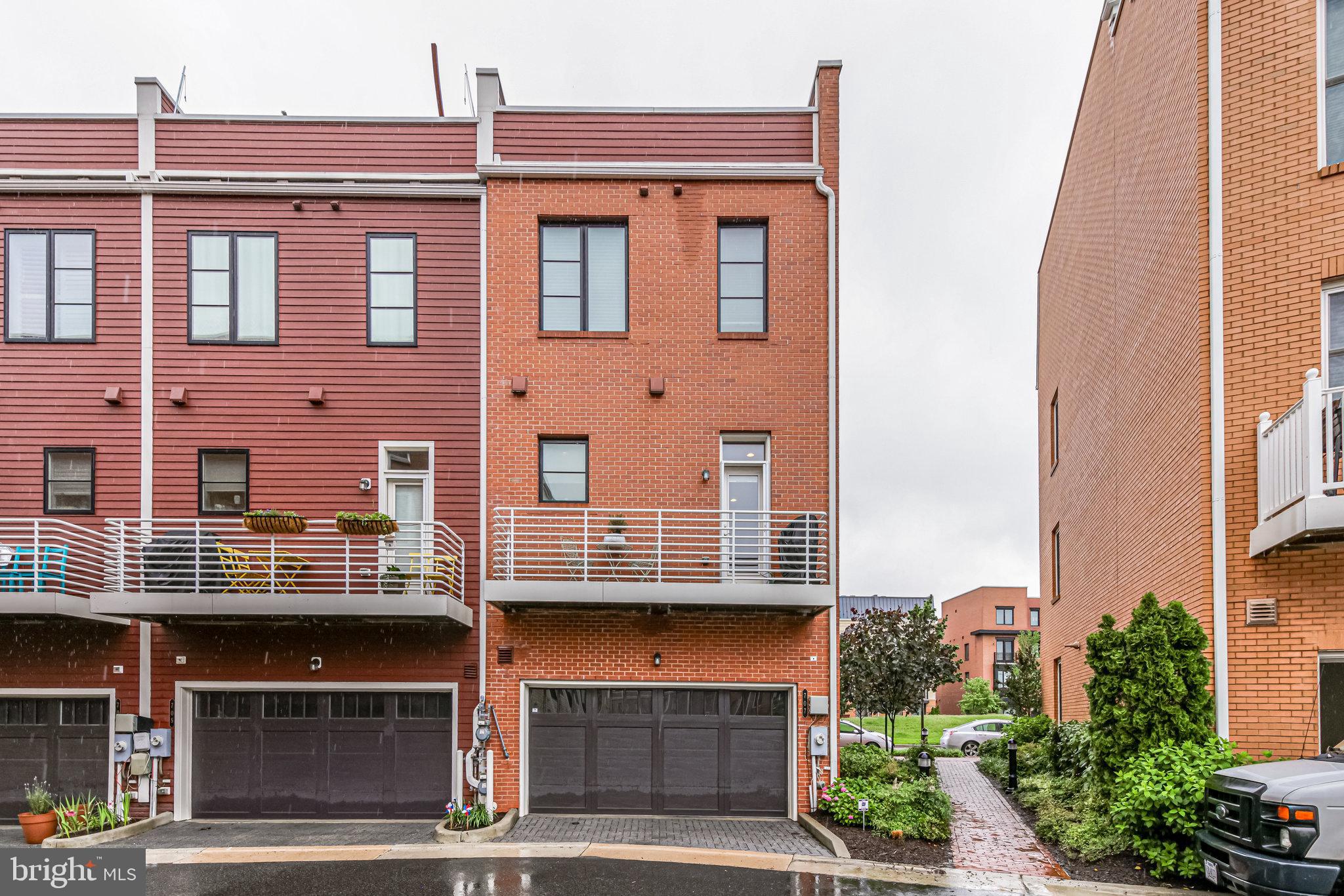 POTOMAC  YARDS - Residential