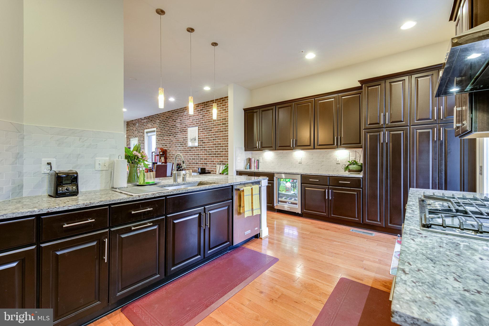 POTOMAC  YARDS - Residential