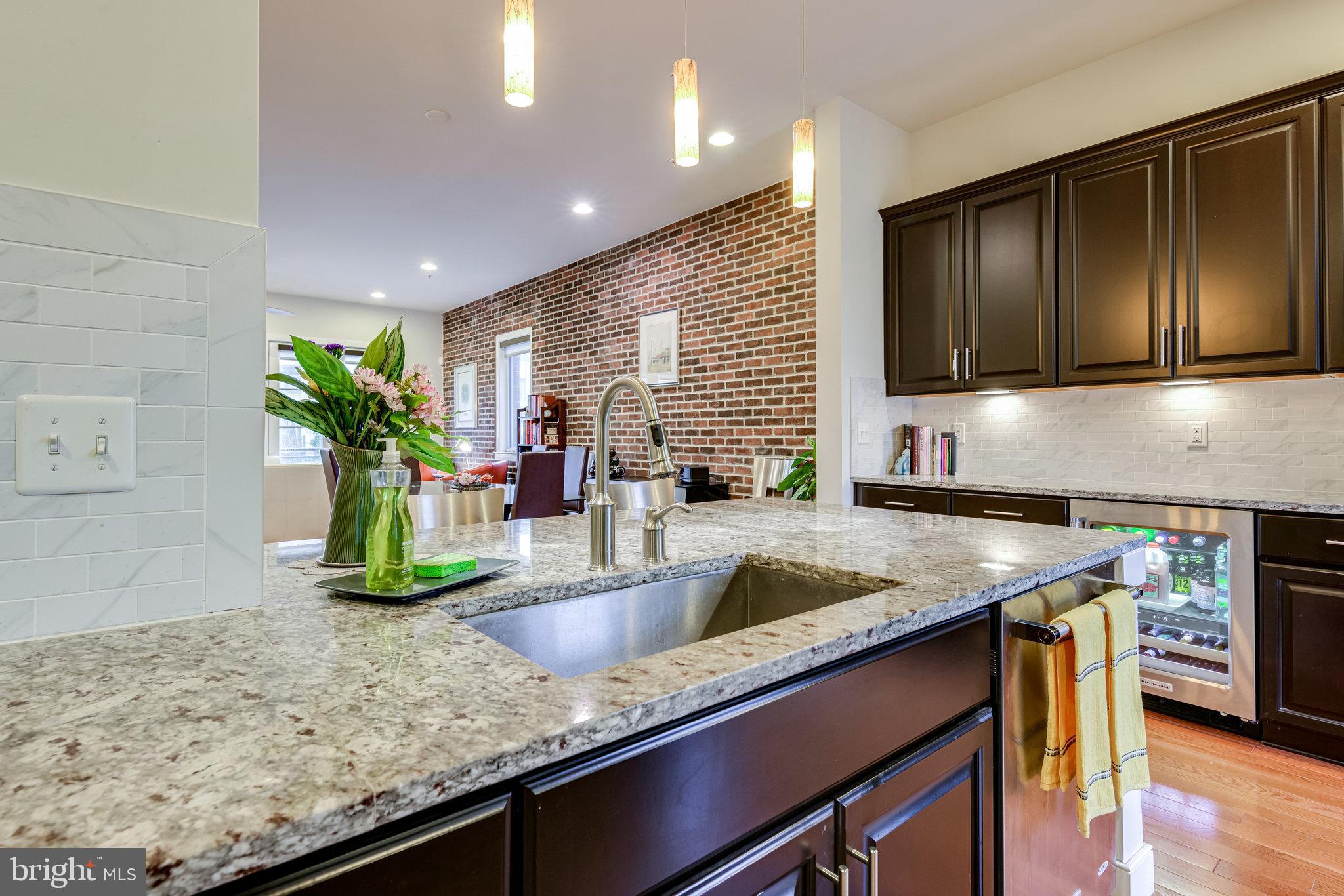 POTOMAC  YARDS - Residential