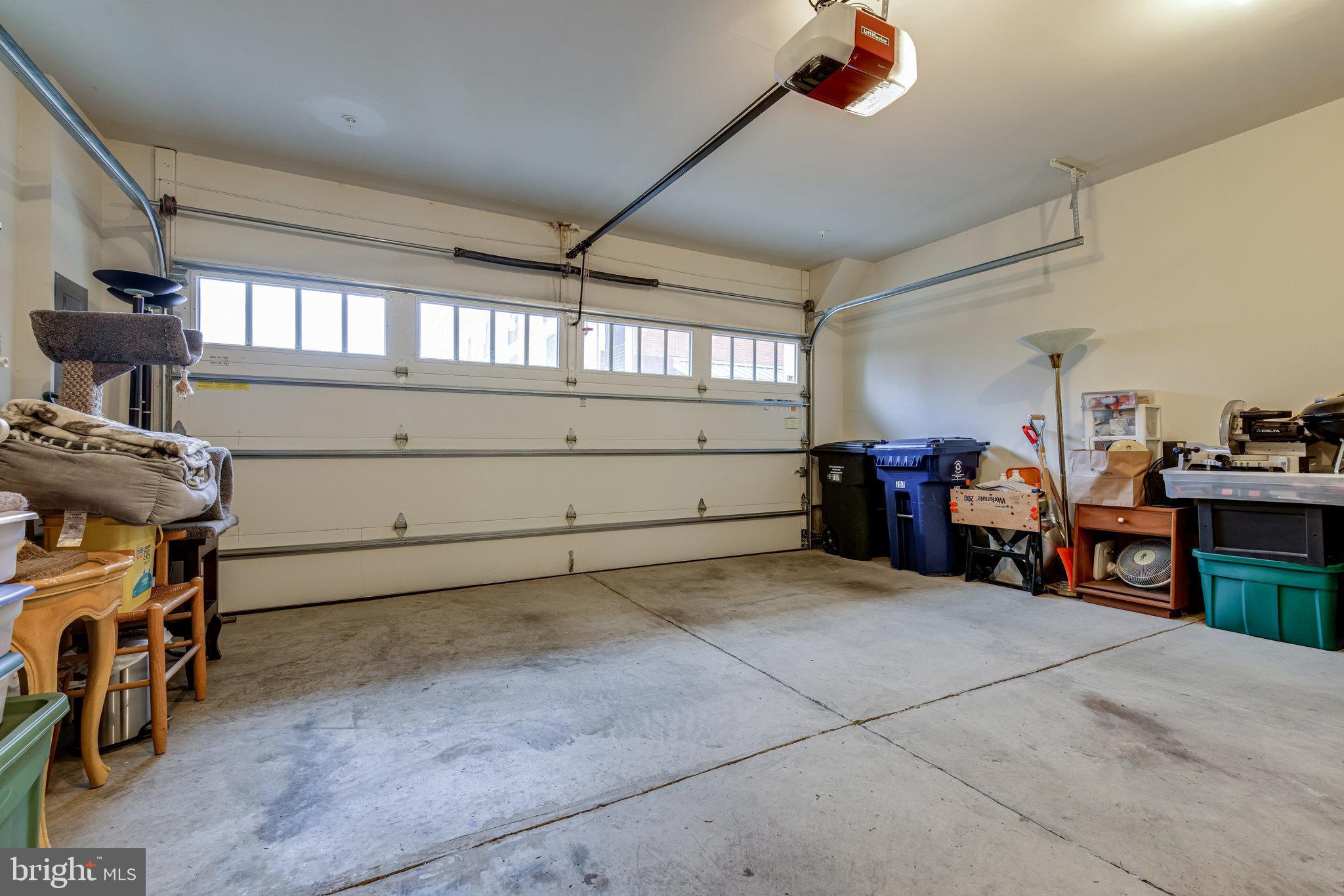 POTOMAC  YARDS - Residential