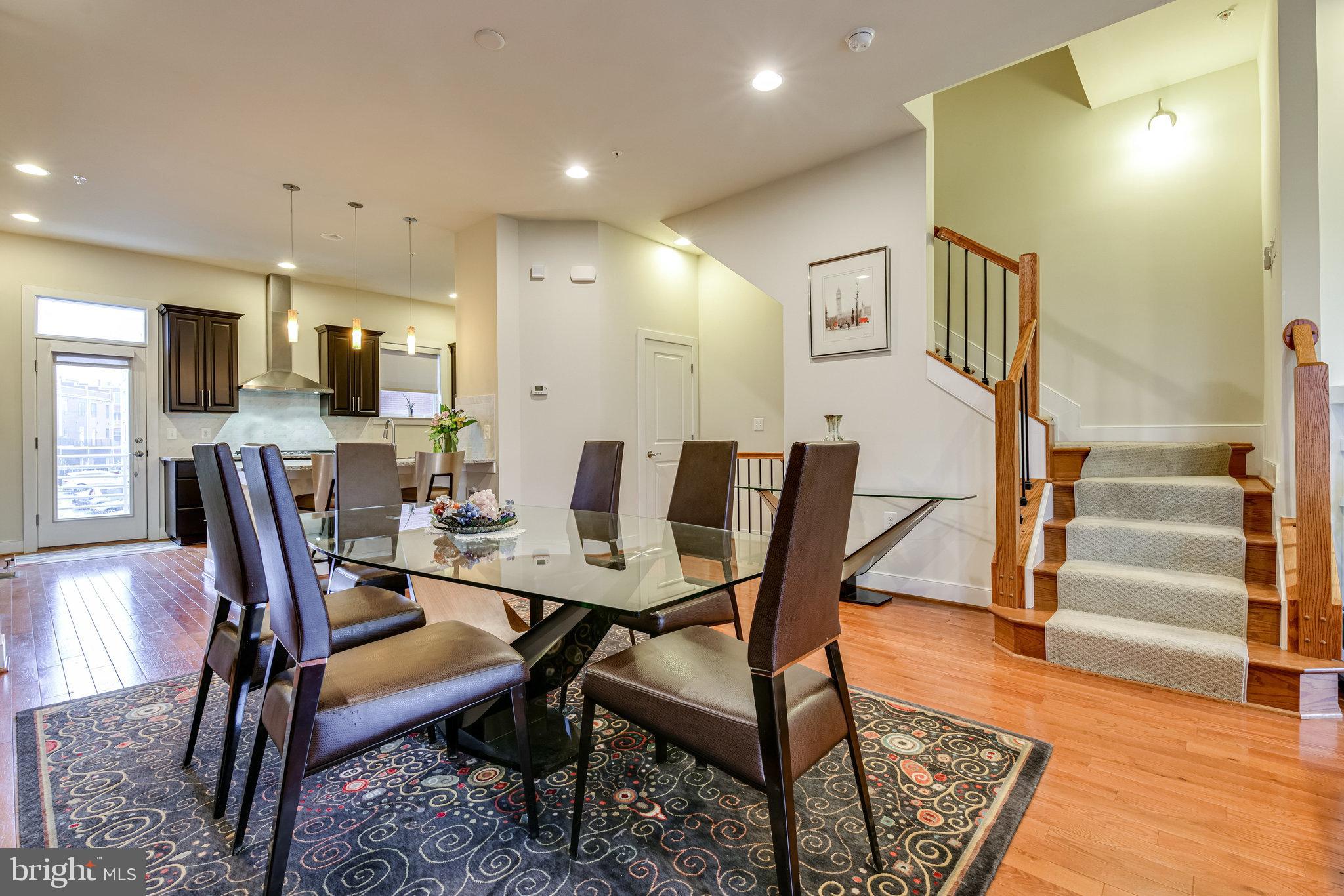 POTOMAC  YARDS - Residential