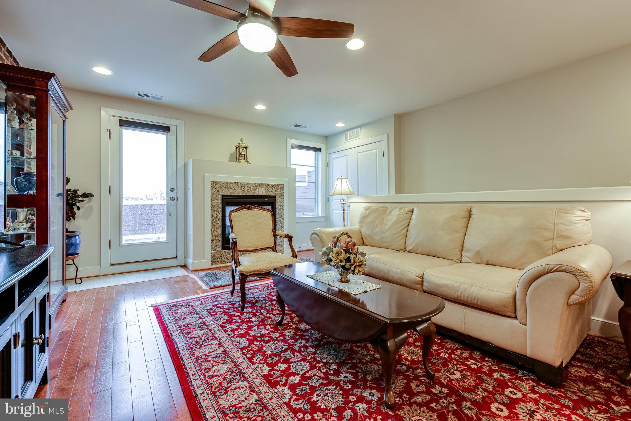 POTOMAC  YARDS - Residential