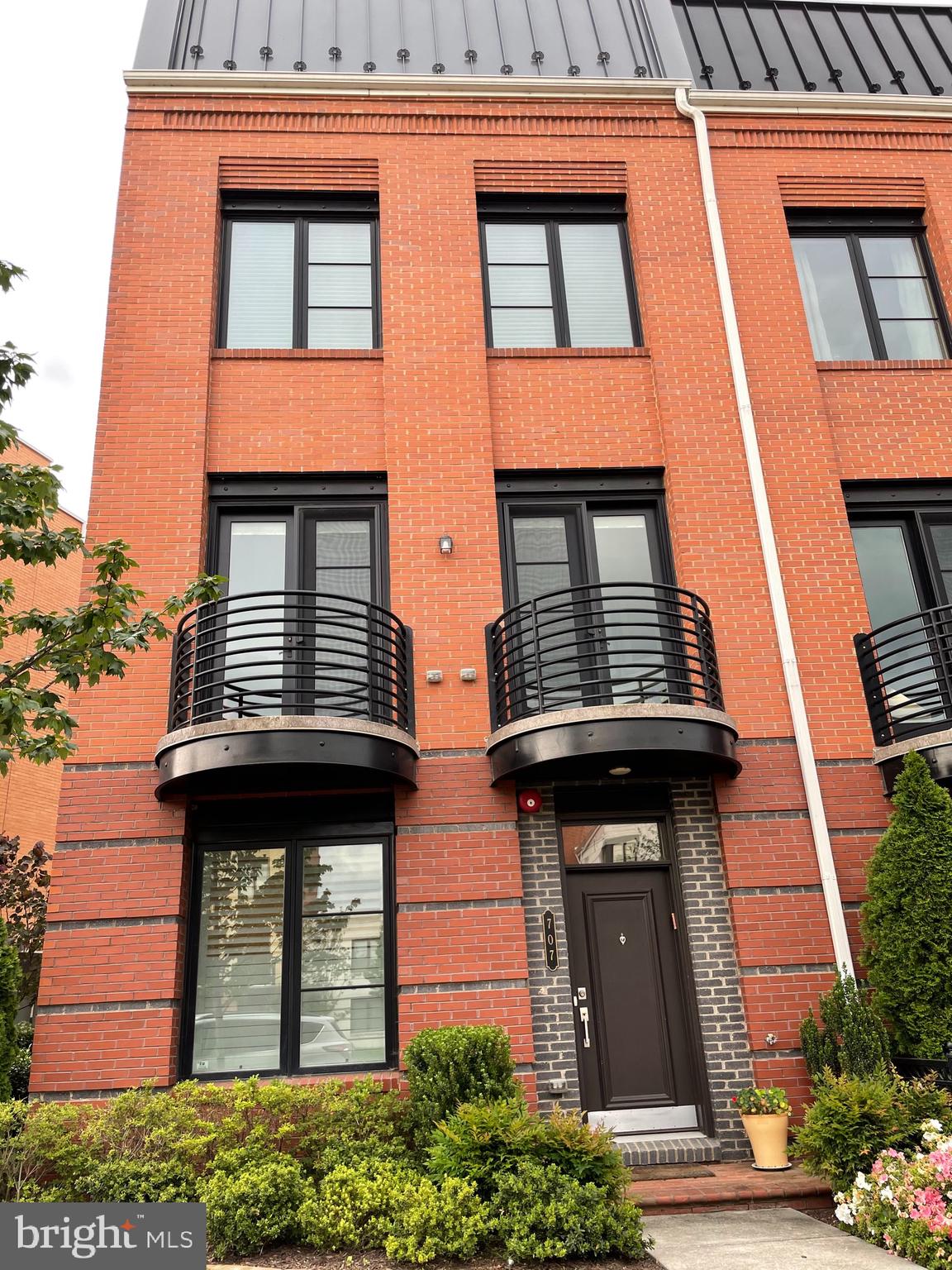 POTOMAC  YARDS - Residential