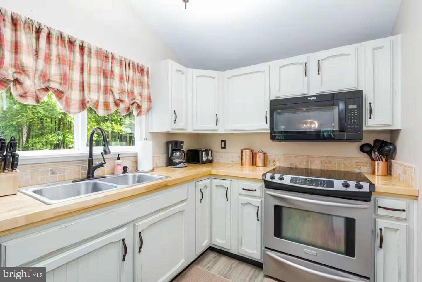 THE WOODS - Residential