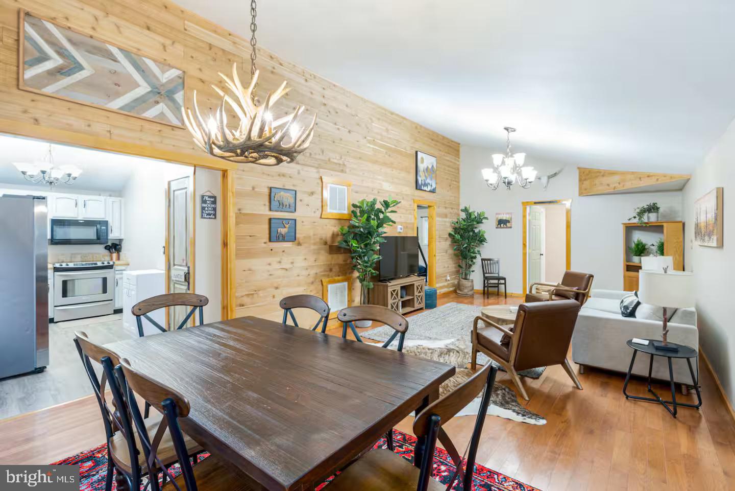 THE WOODS - Residential